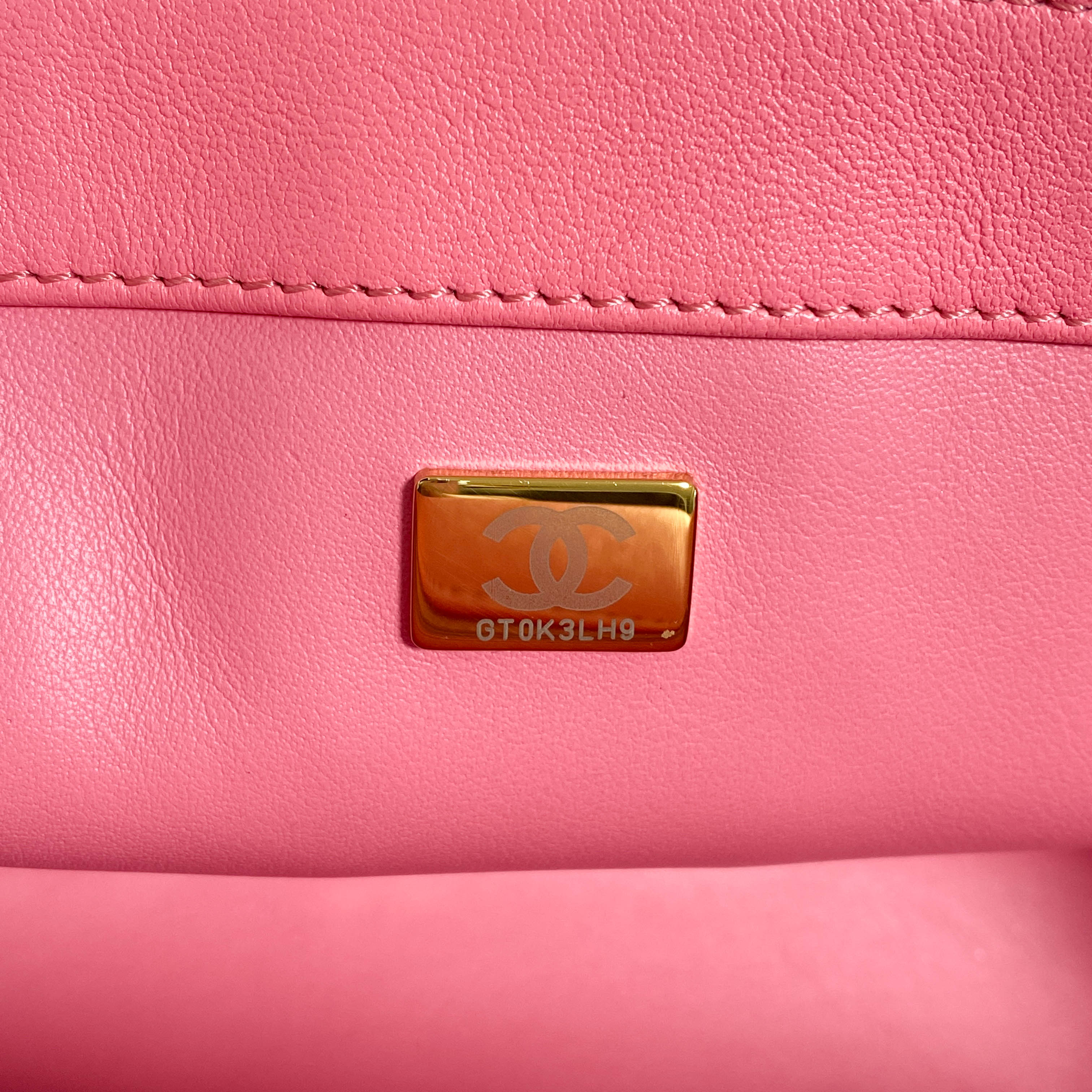 Timeless Classic 25 Pink Lambskin Quilted Shoulder Bag