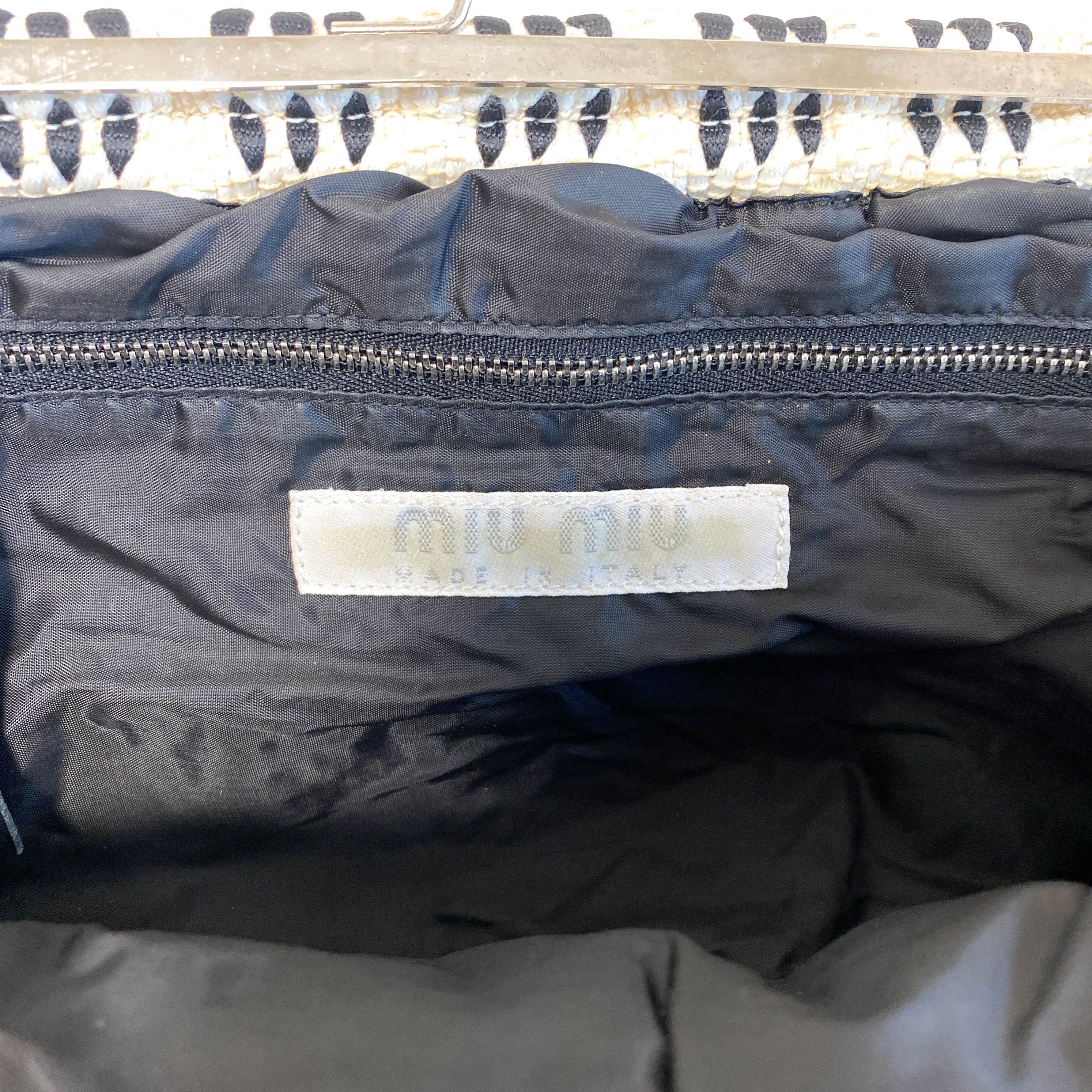 Vintage Clasp Shoulder Bag