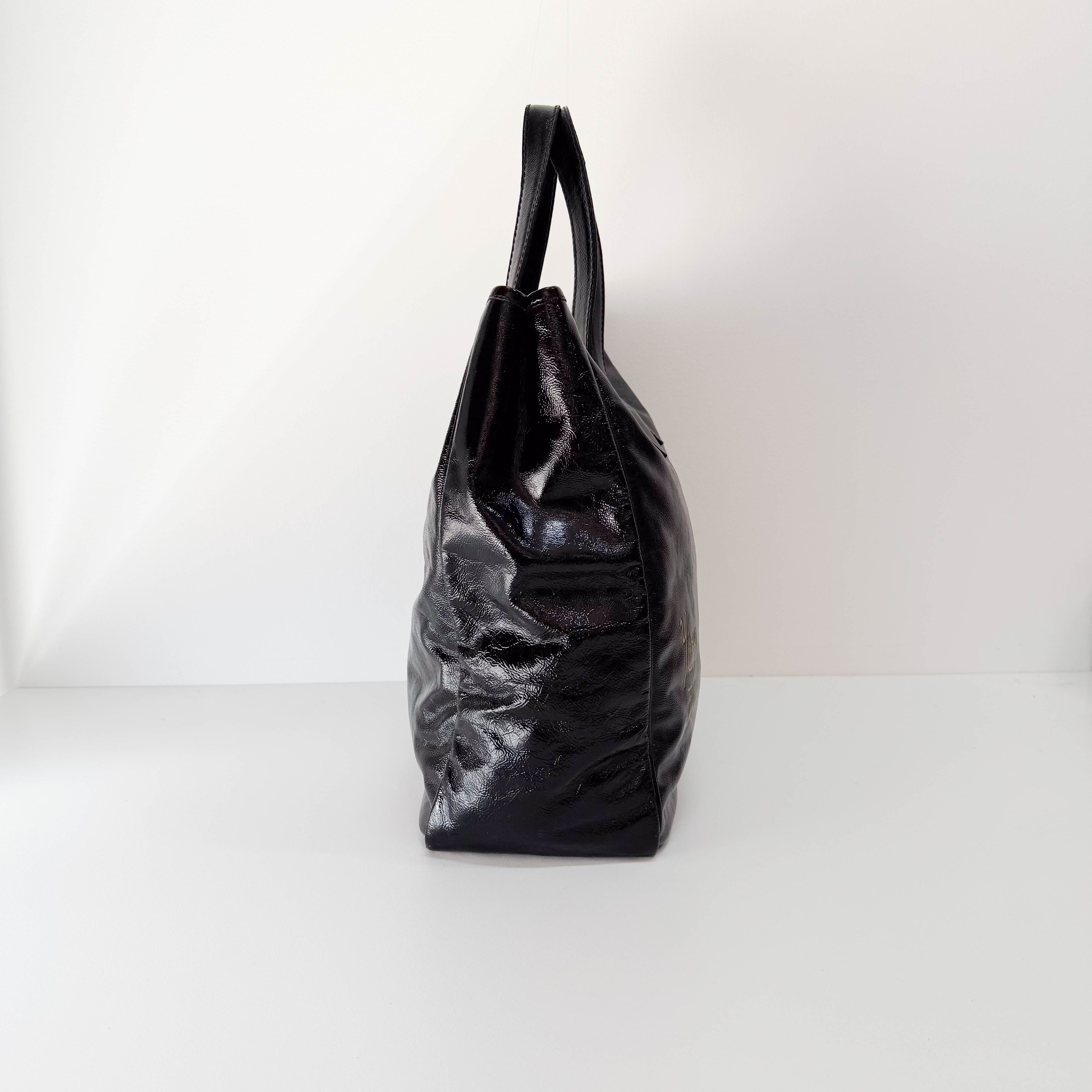 Y-mail Black/Gold Patent Leather Tote