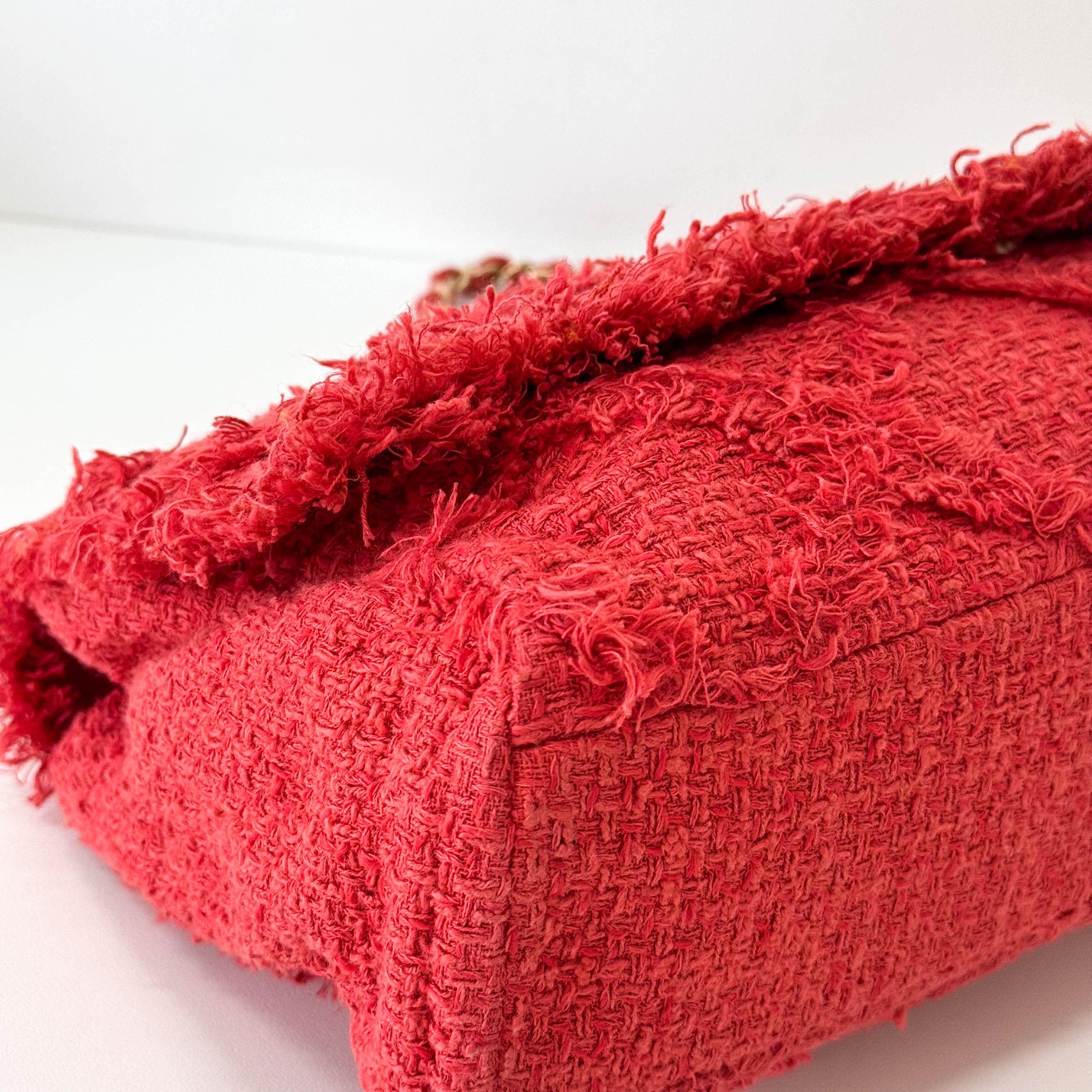 2009 Large Crochet Flap Red Shoulder Bag