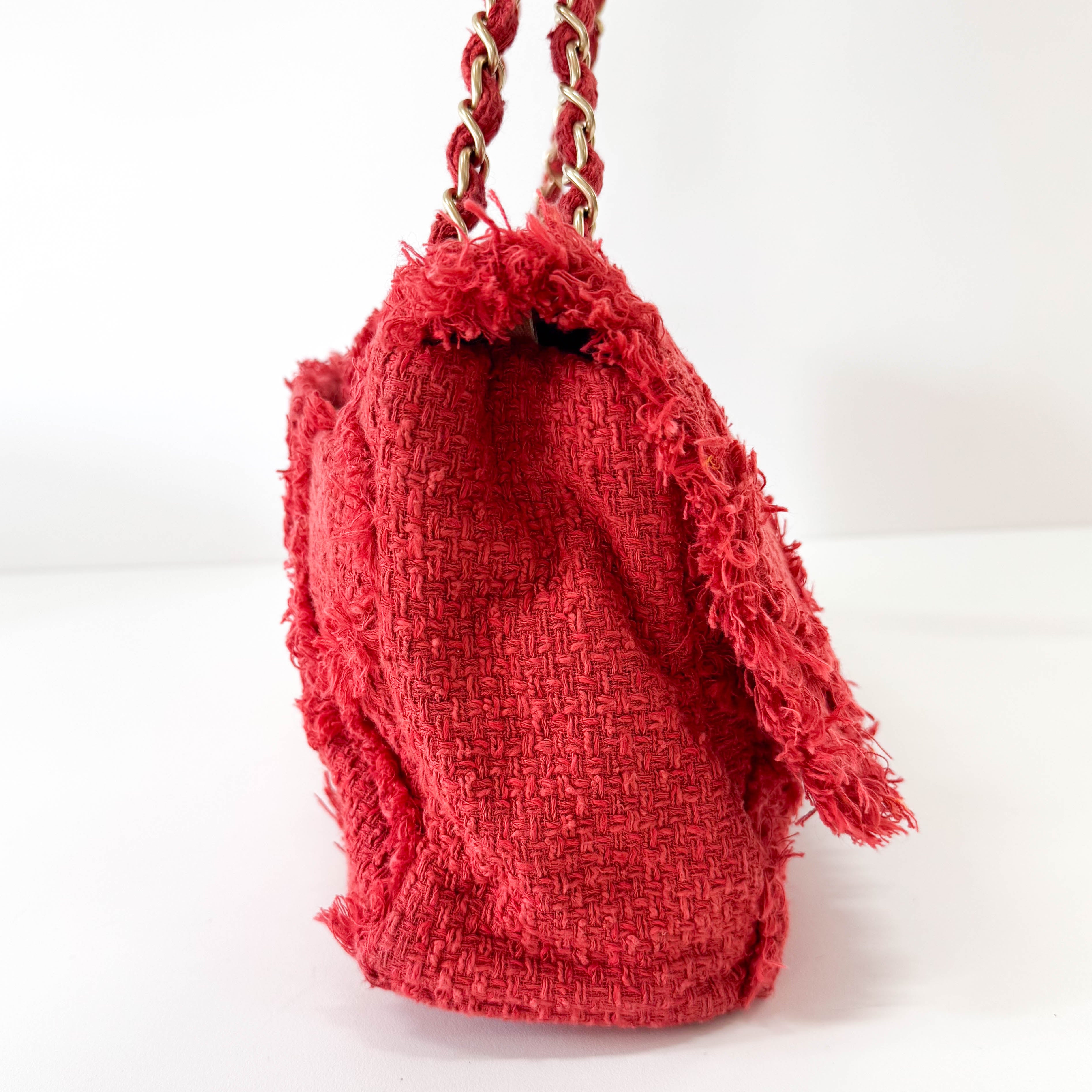 2009 Large Crochet Flap Red Shoulder Bag