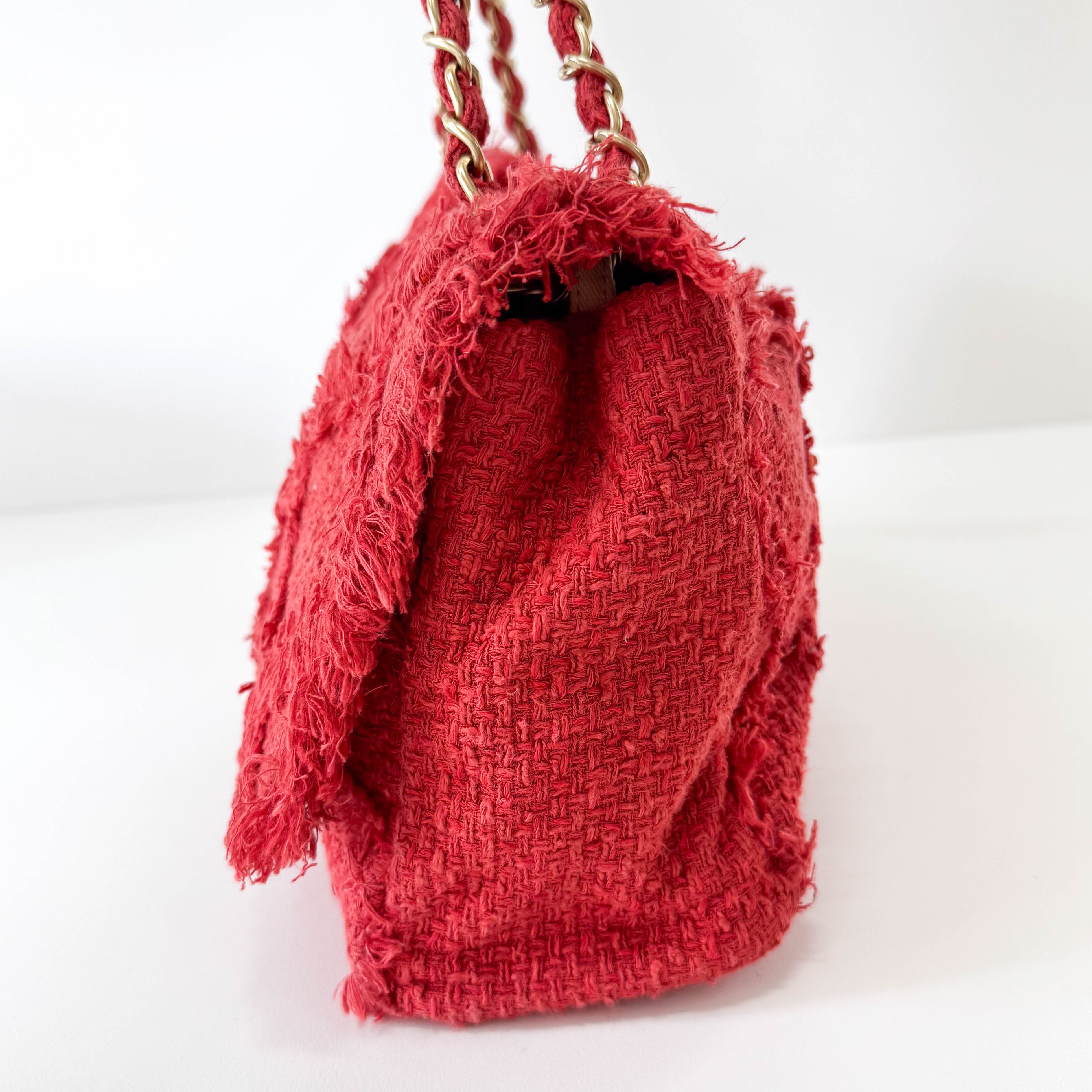 2009 Large Crochet Flap Red Shoulder Bag