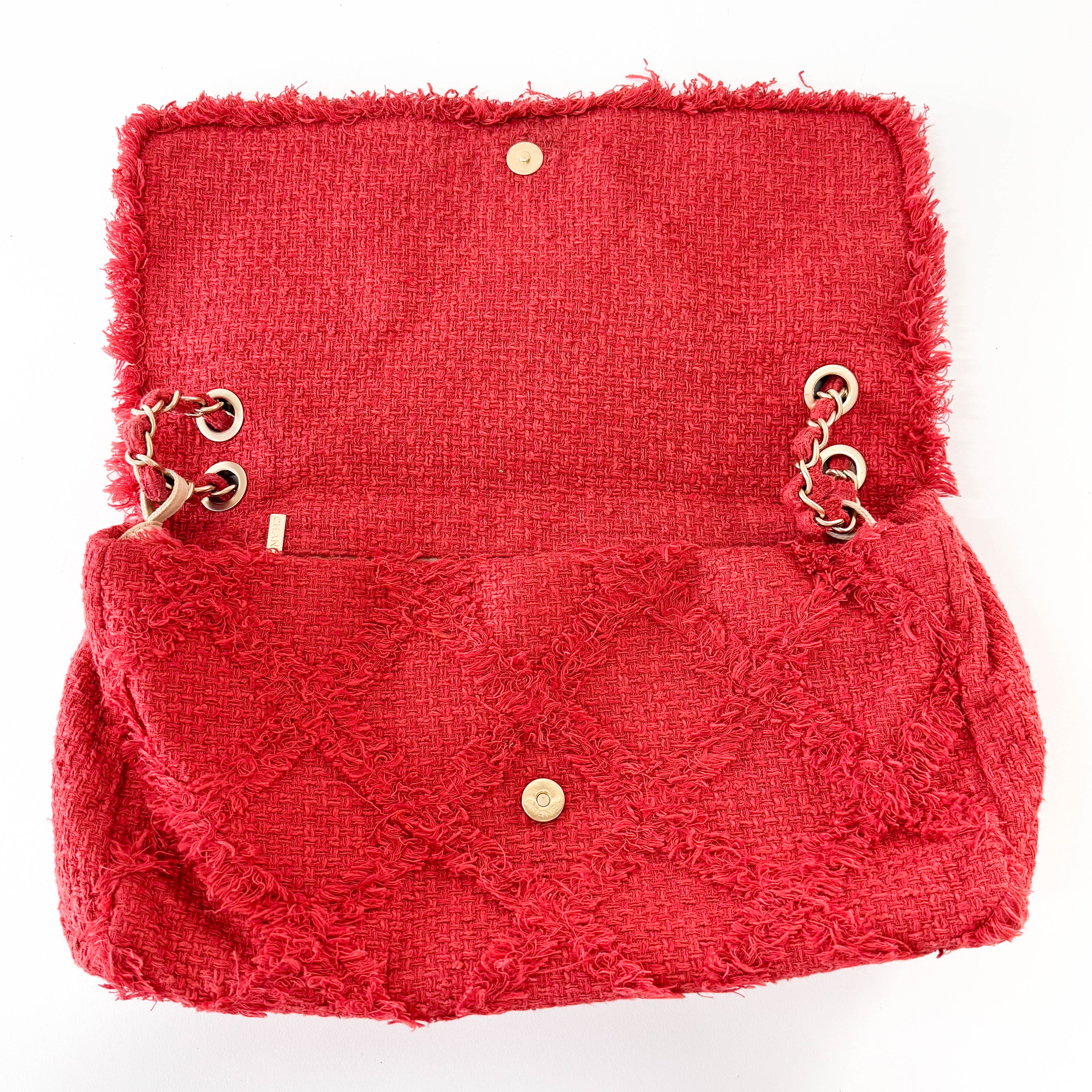 2009 Large Crochet Flap Red Shoulder Bag