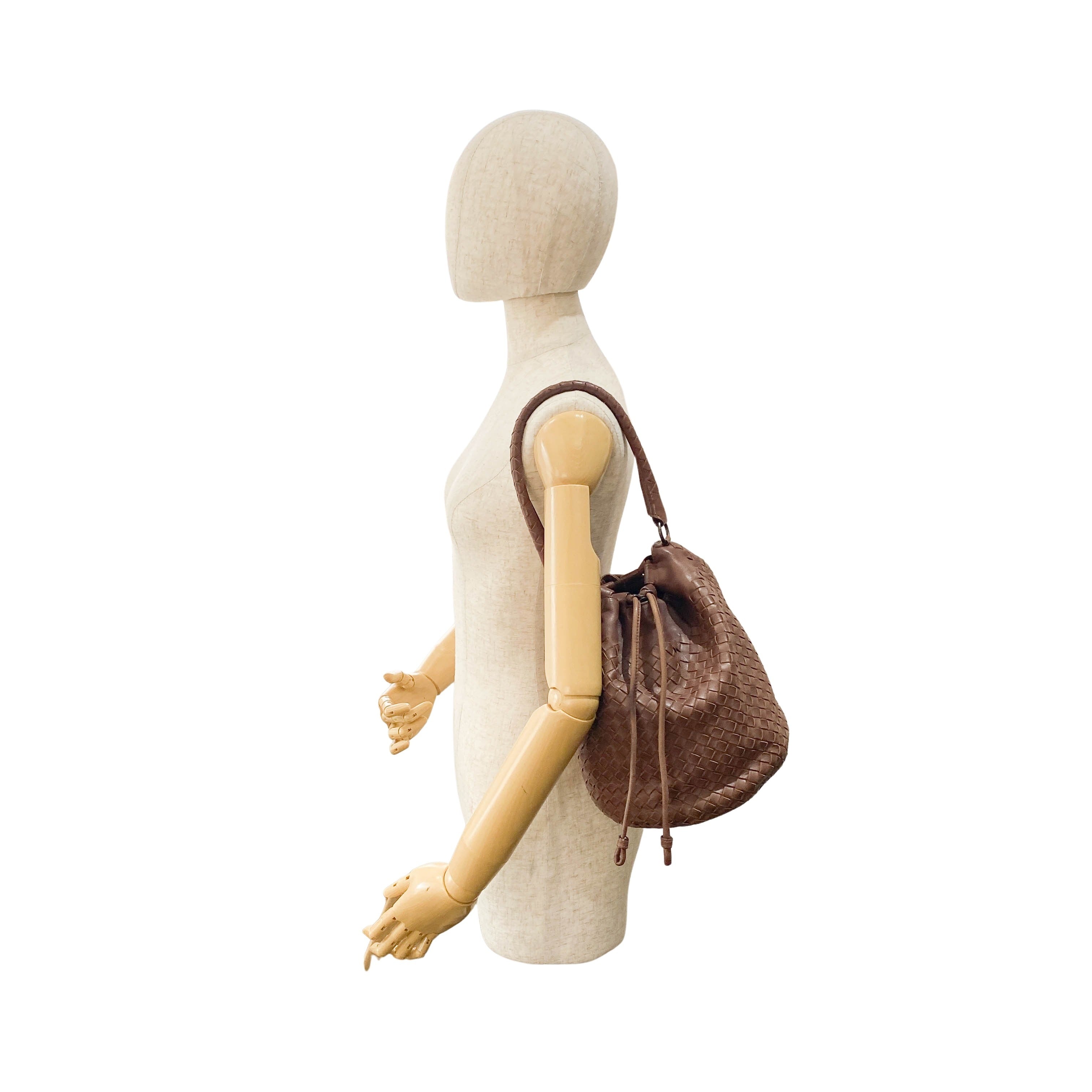 Intrecciato Brown Leather Drawstring bag