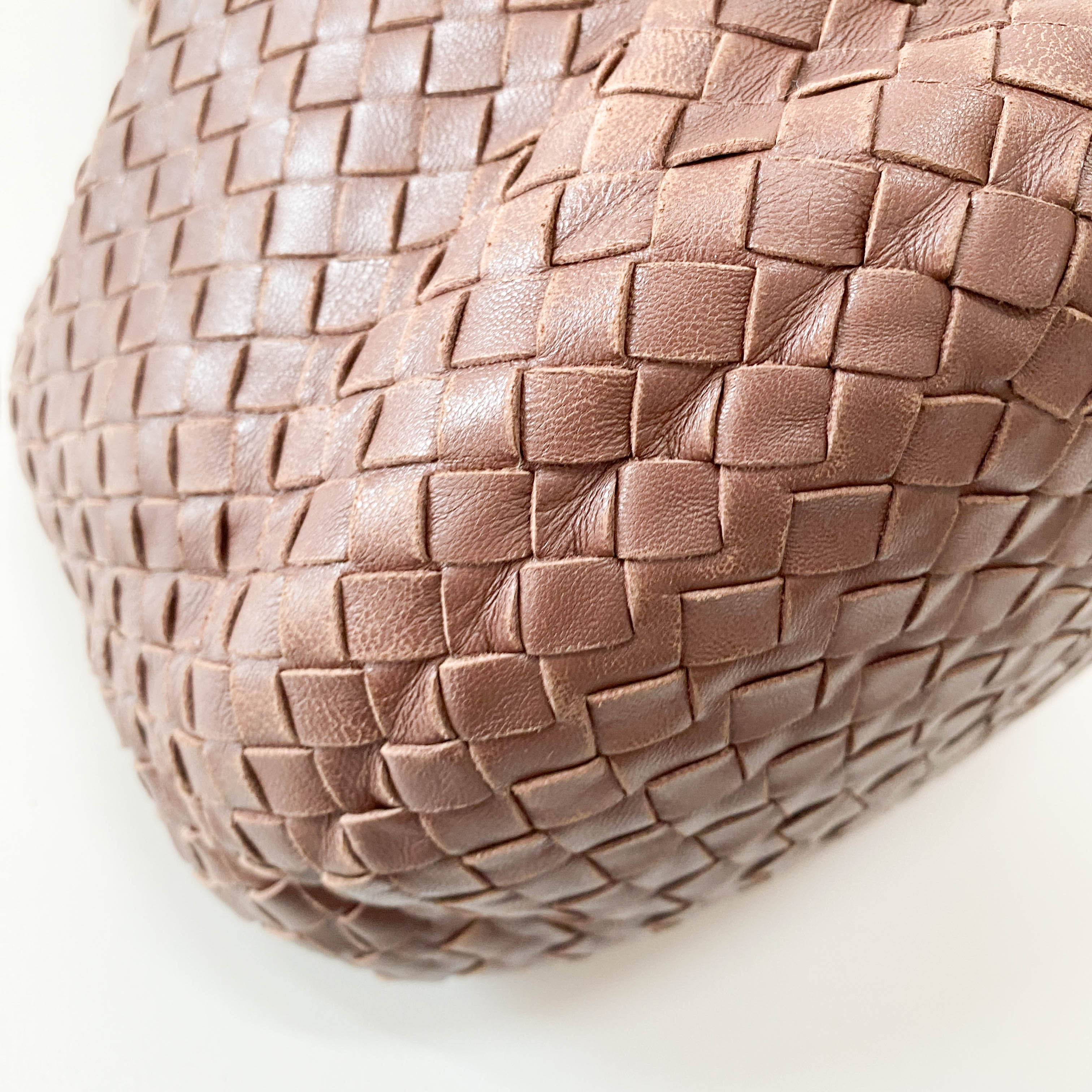 Intrecciato Brown Leather Drawstring bag