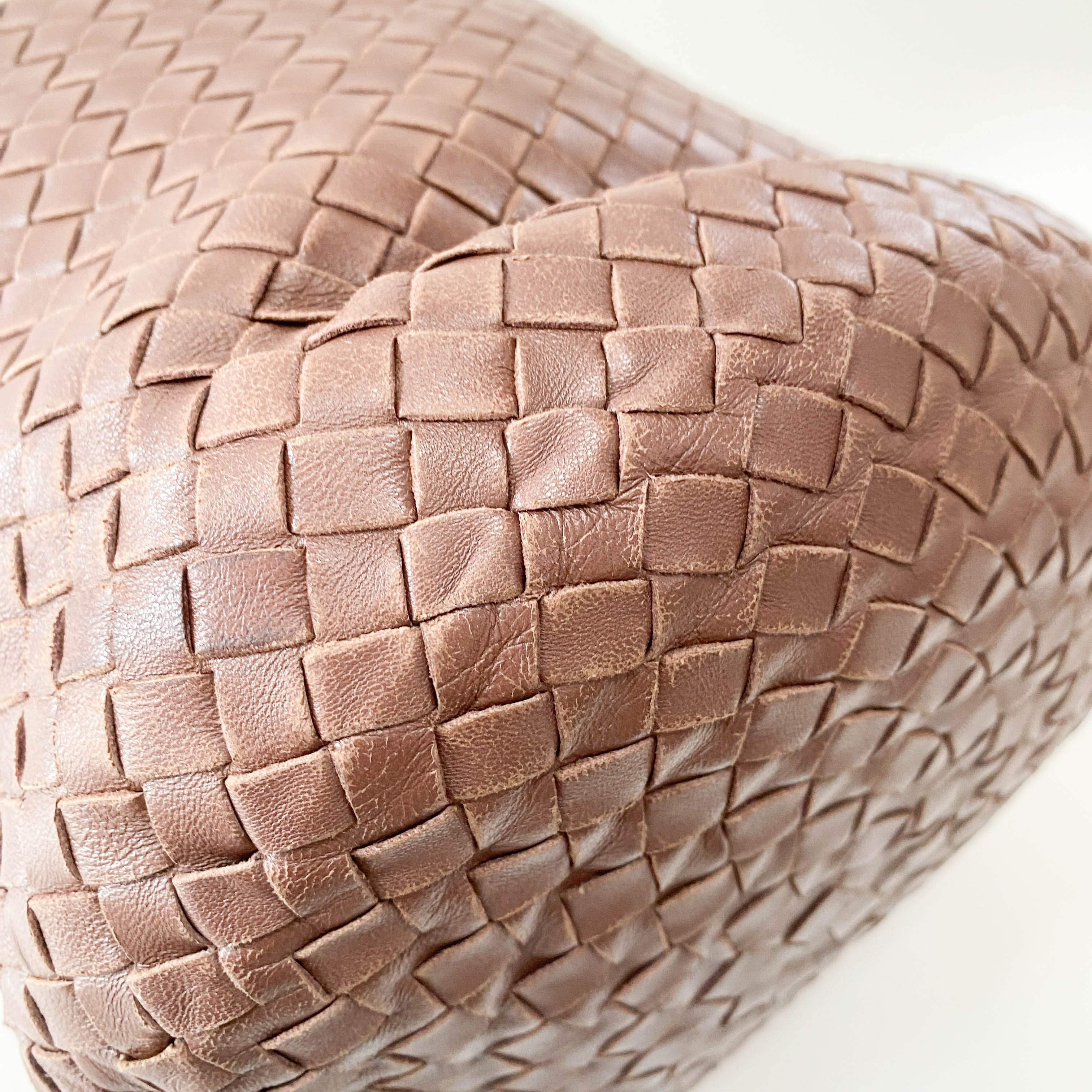 Intrecciato Brown Leather Drawstring bag