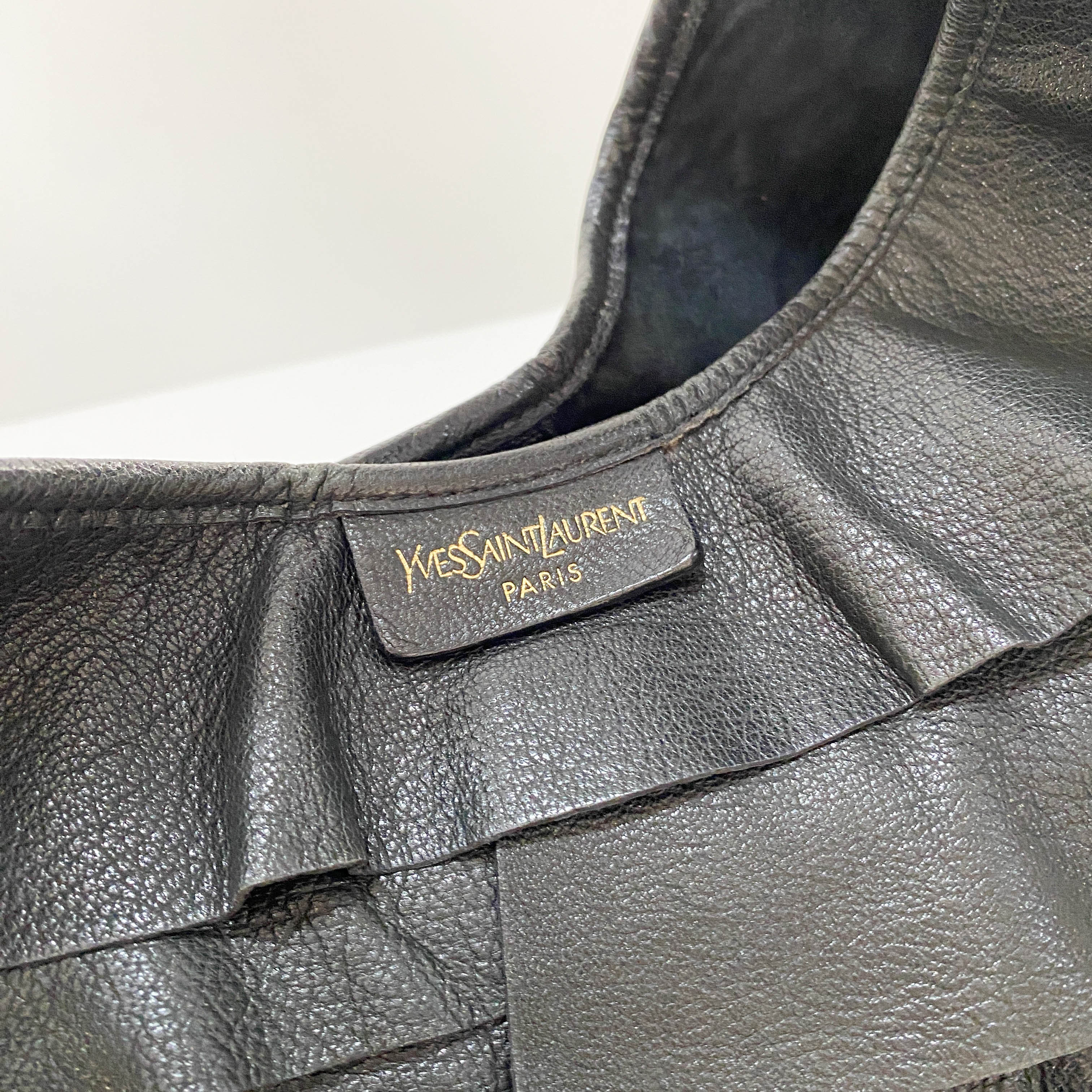 Saint Tropez Black Leather Shoulder Bag