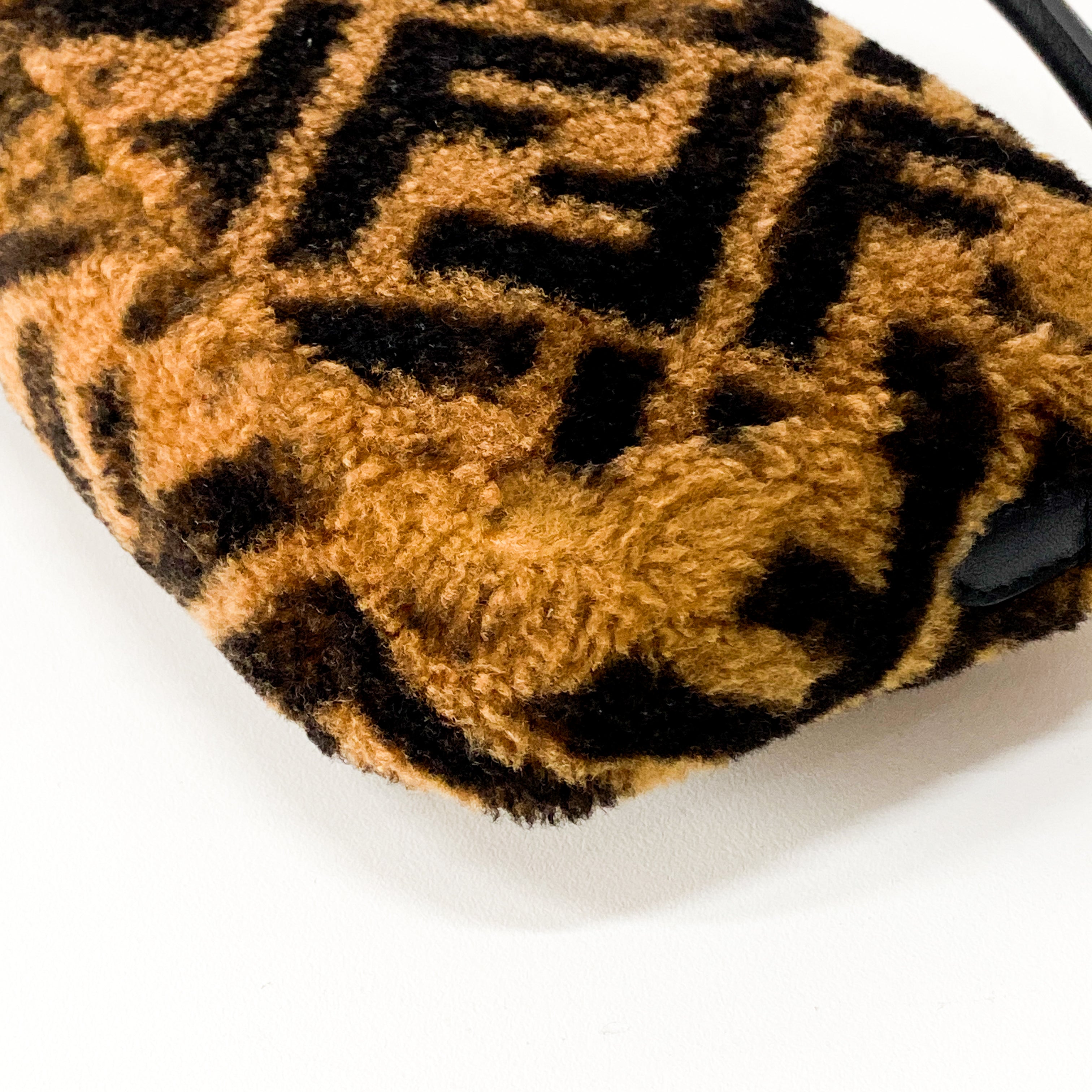 Zucca Baguette Mini Brown Wool Two Way Bag