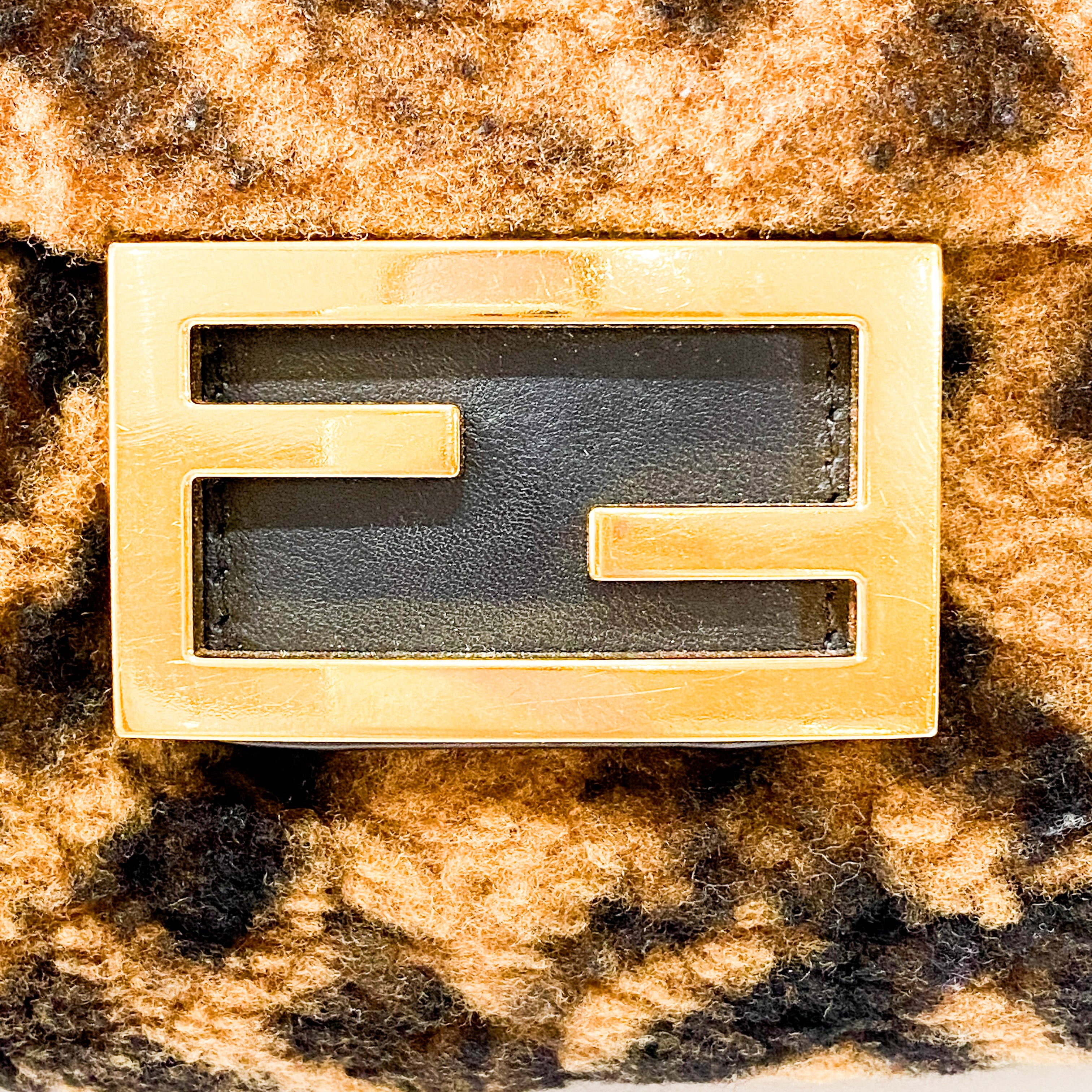 Zucca Baguette Mini Brown Wool Two Way Bag