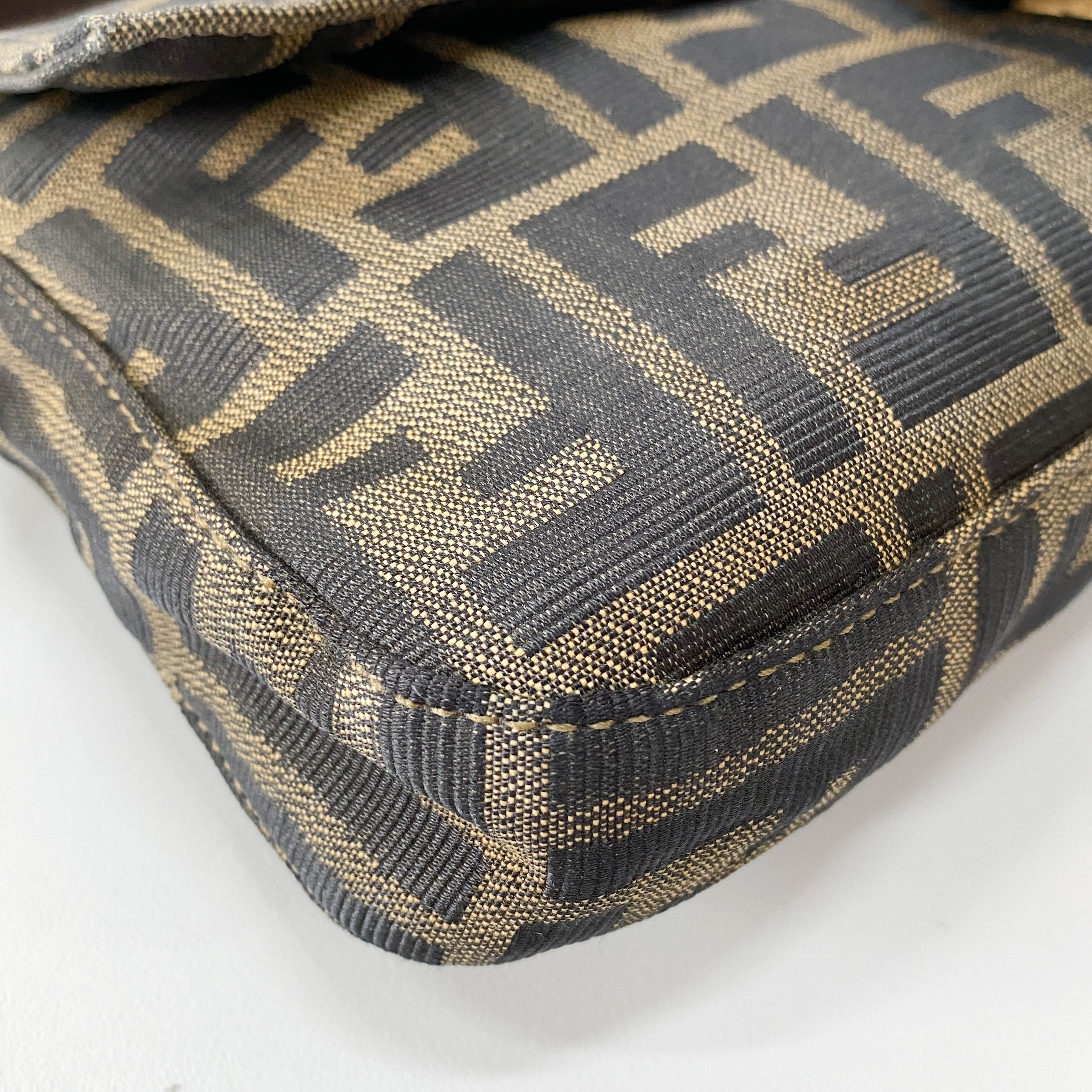 Baguette Brown Zucca Canvas Shoulder Bag with Gold Hardware