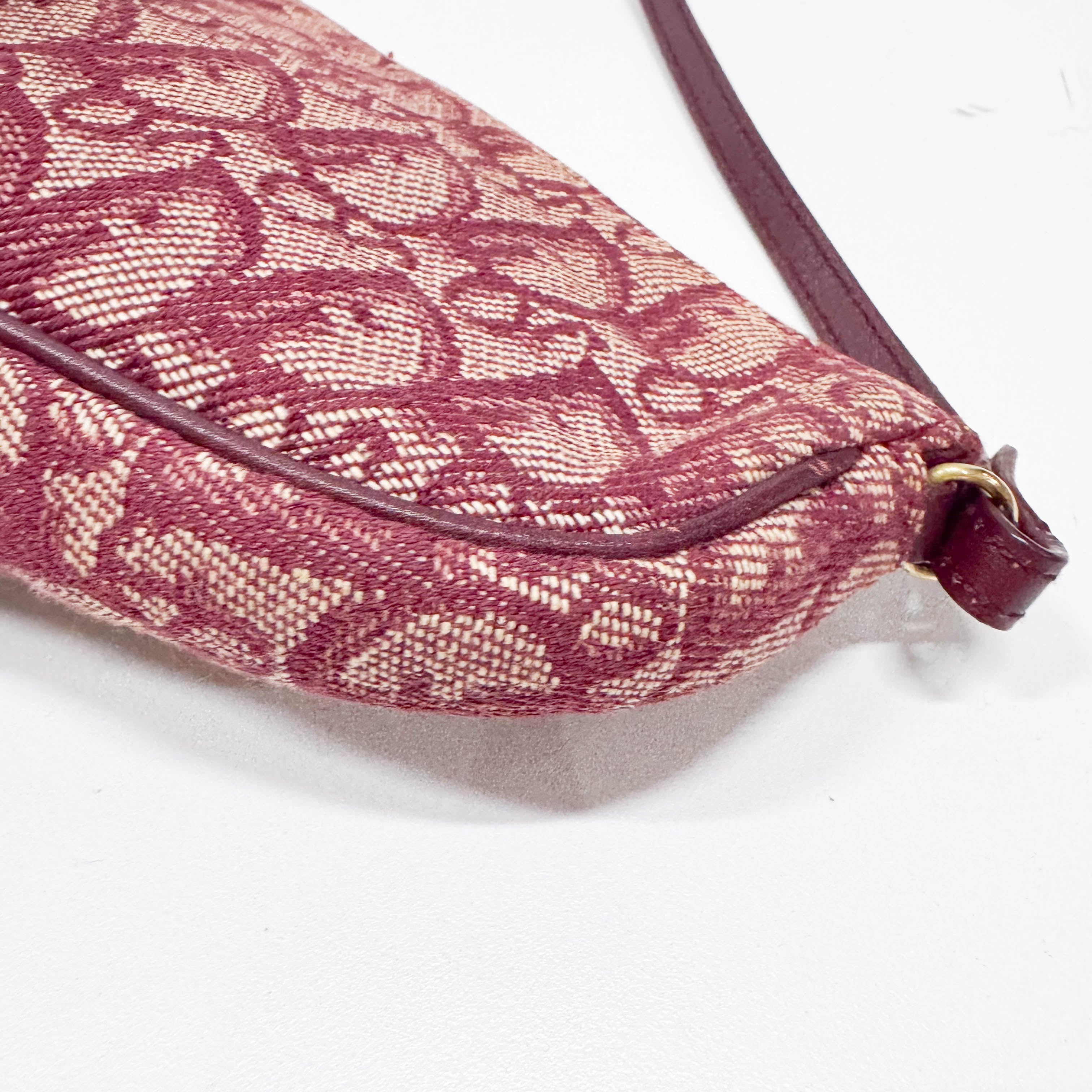 Trotter Saddle Shoulder Bag