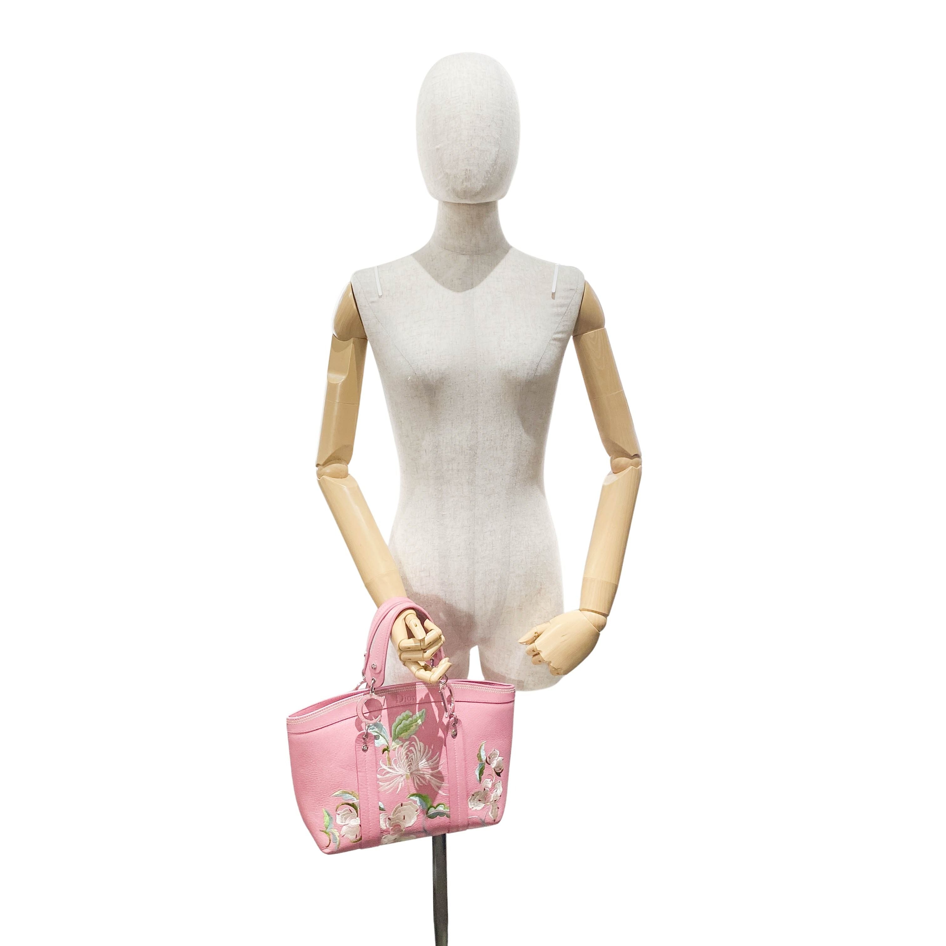 Pink Floral Embroidery Grained Calfskin Leather Hand Bag
