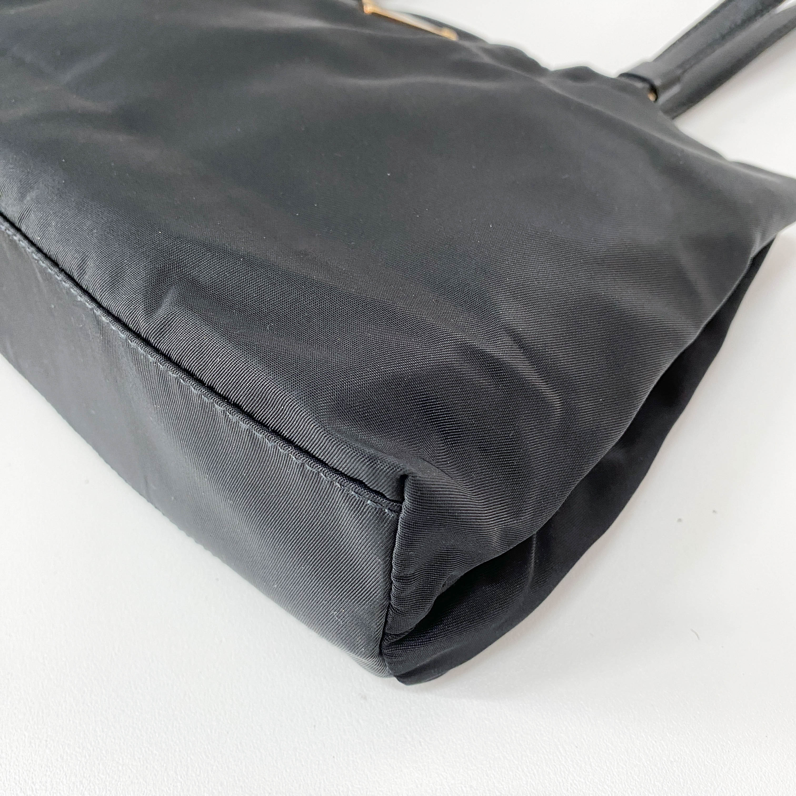 Tessuto Black Nylon Shoulder Bag