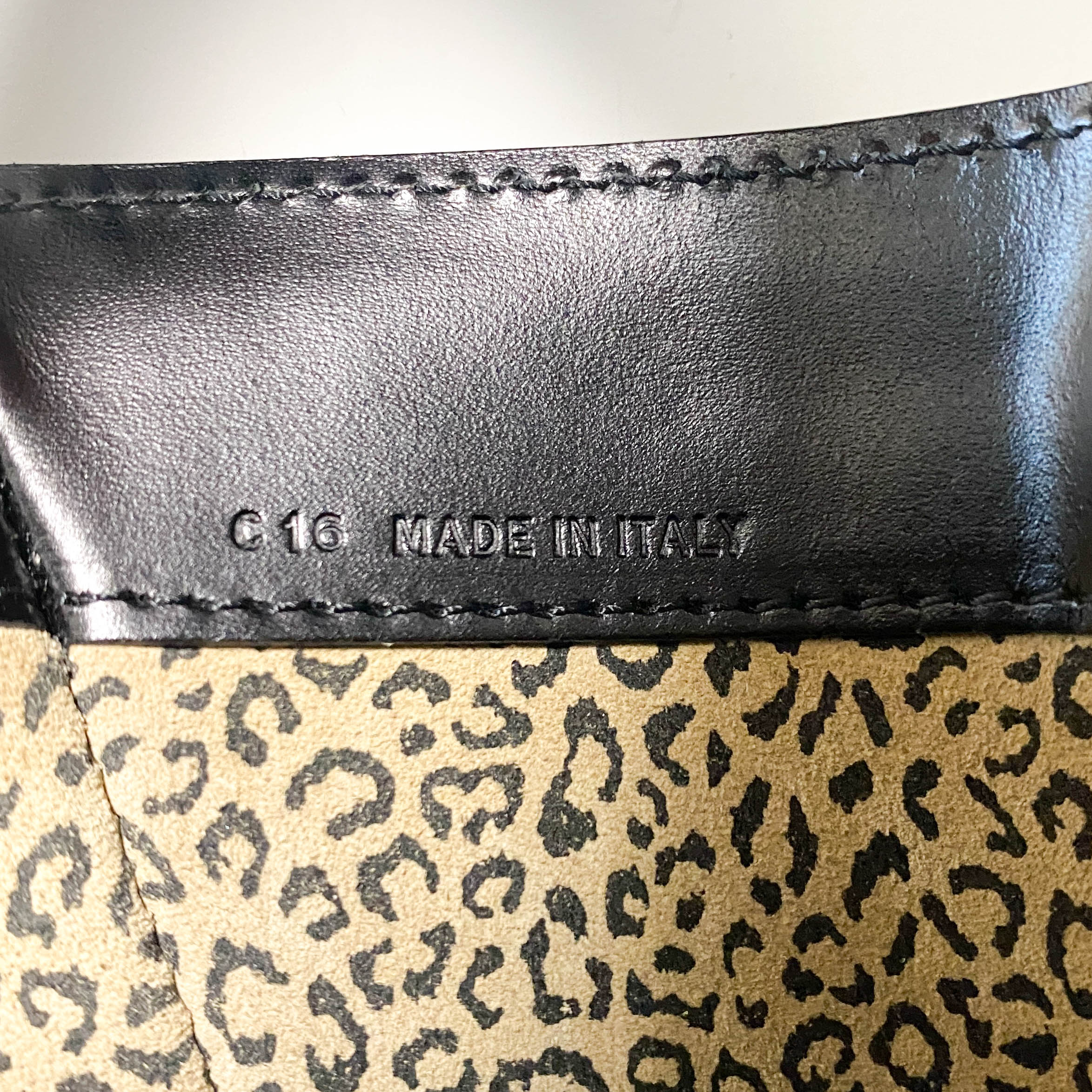 Panthère Black Leather Handbag