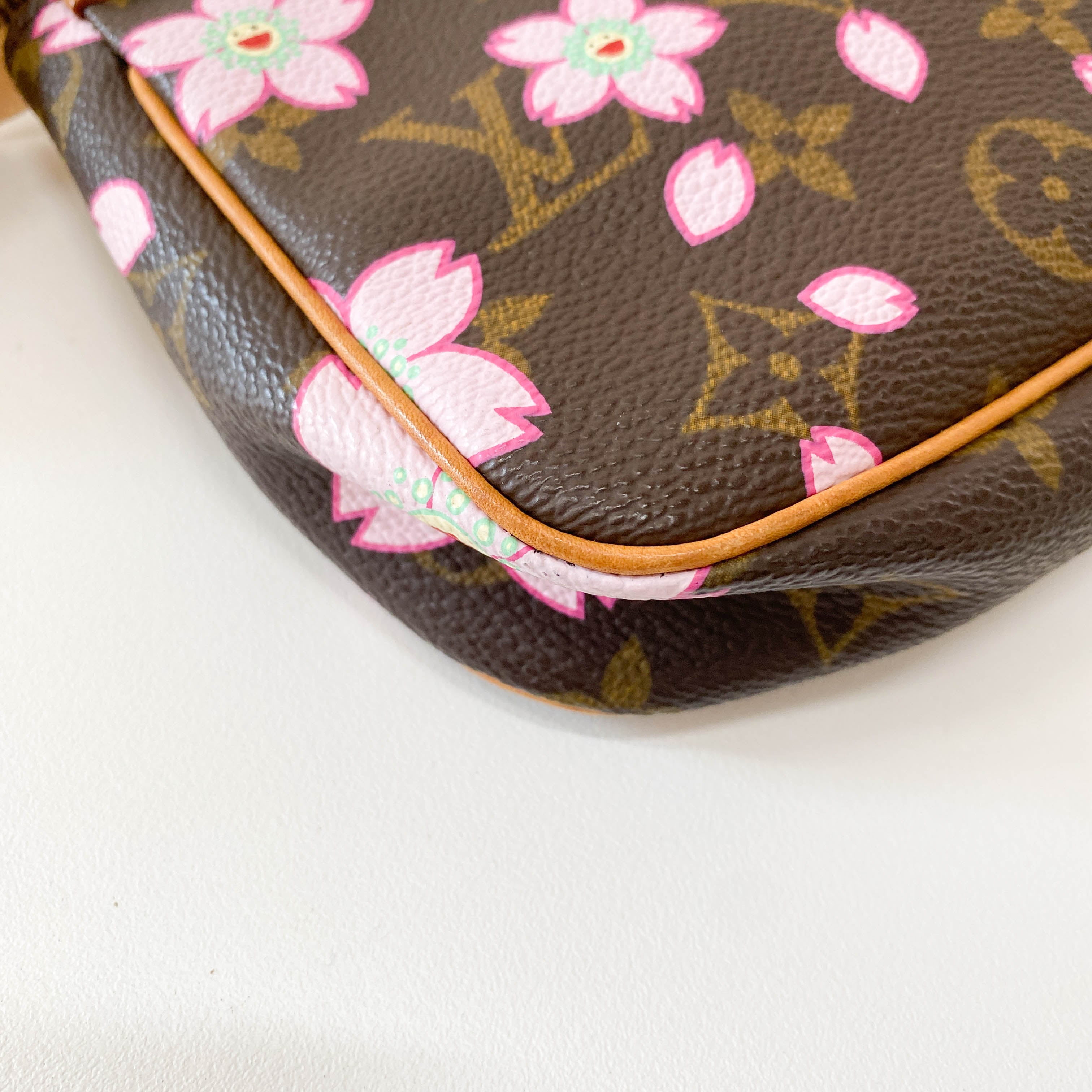 Louis Vuitton x Takashi Murakami Monogram Cherry Blossom Pochette Accessoire M92006