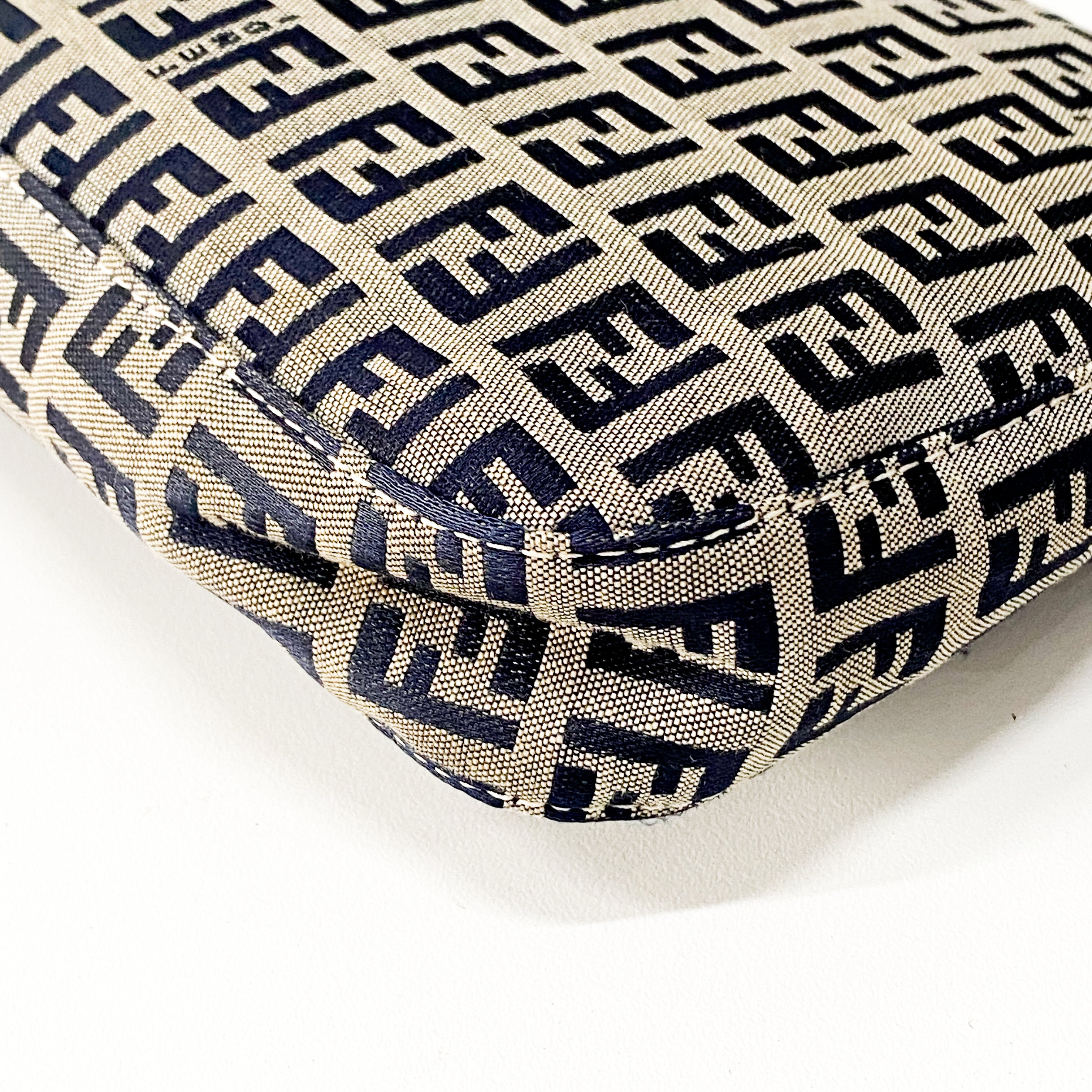 Zucchino Baguette Grey Coated Canvas Shoulder Bag