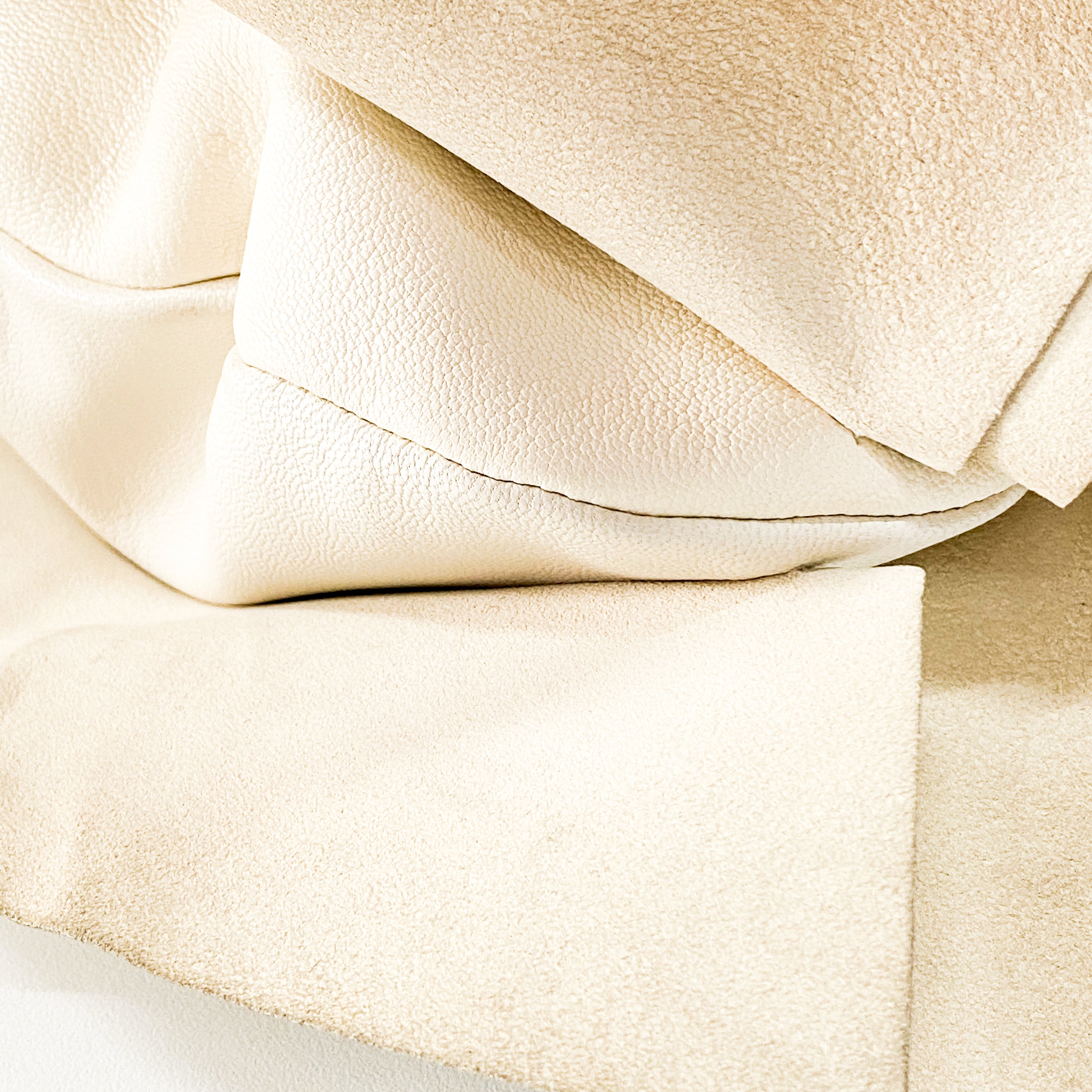 Saint-Tropez White Leather Shoulder Bag