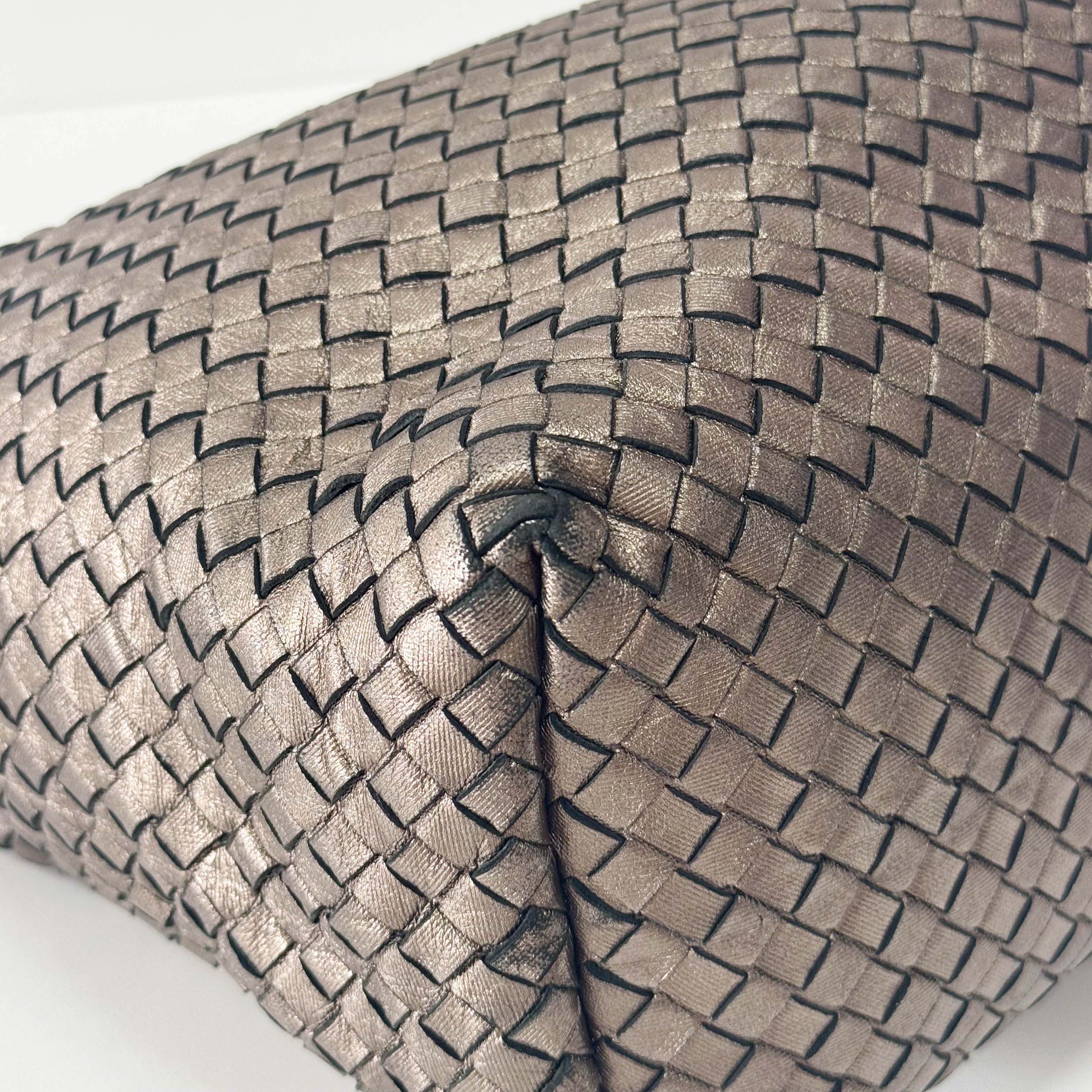 Intrecciato Golden Leather Shoulder Bag