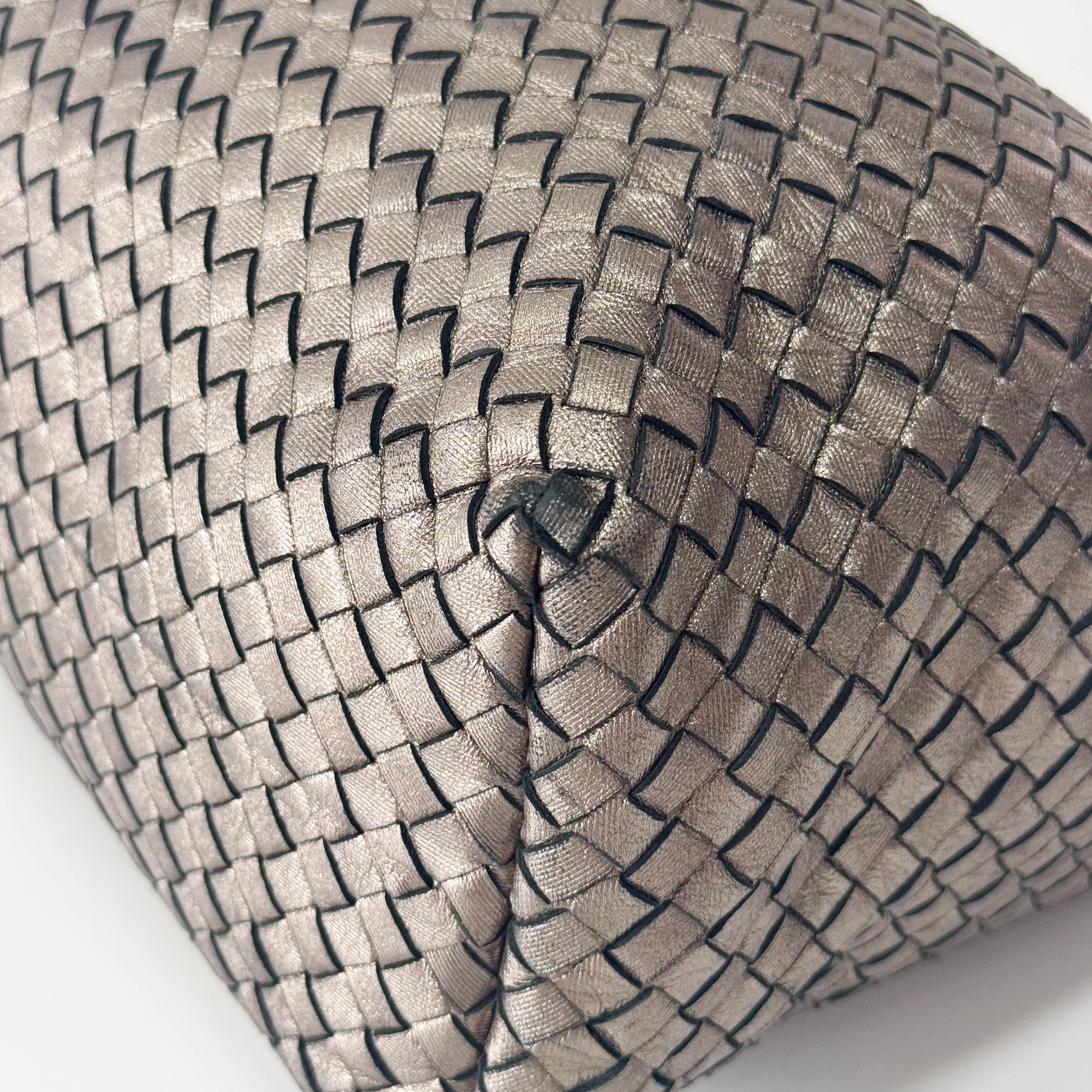 Intrecciato Golden Leather Shoulder Bag