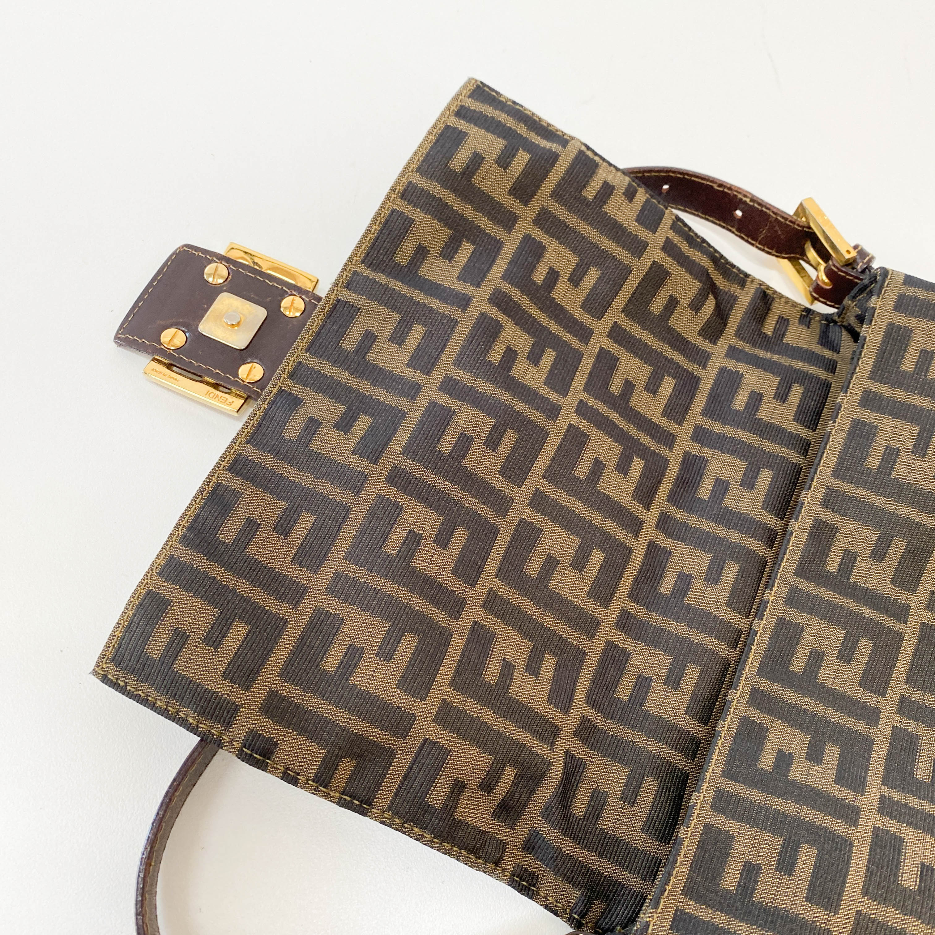 Zucca Mamma Baguette Shoulder Bag