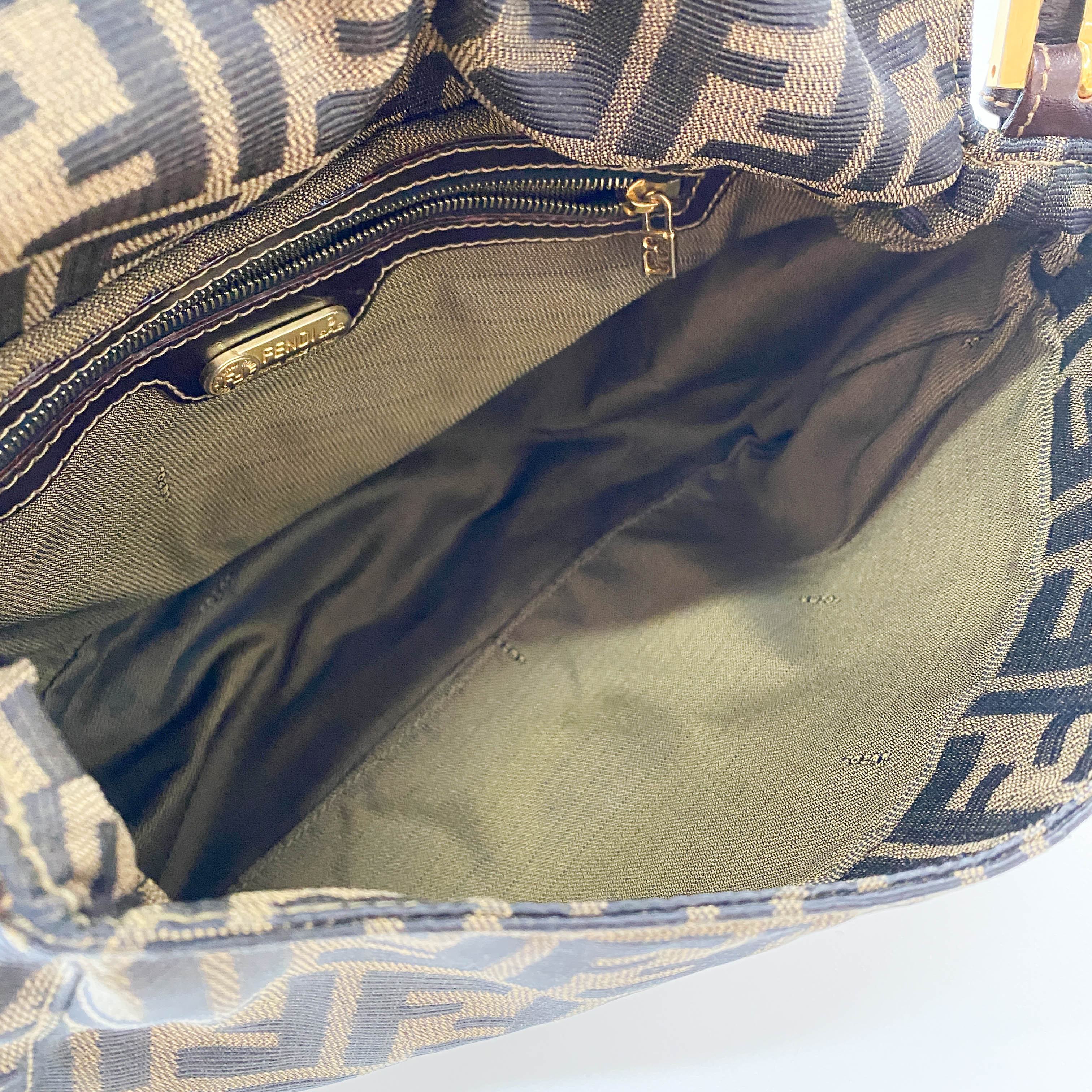 Zucca Mamma Baguette Shoulder Bag