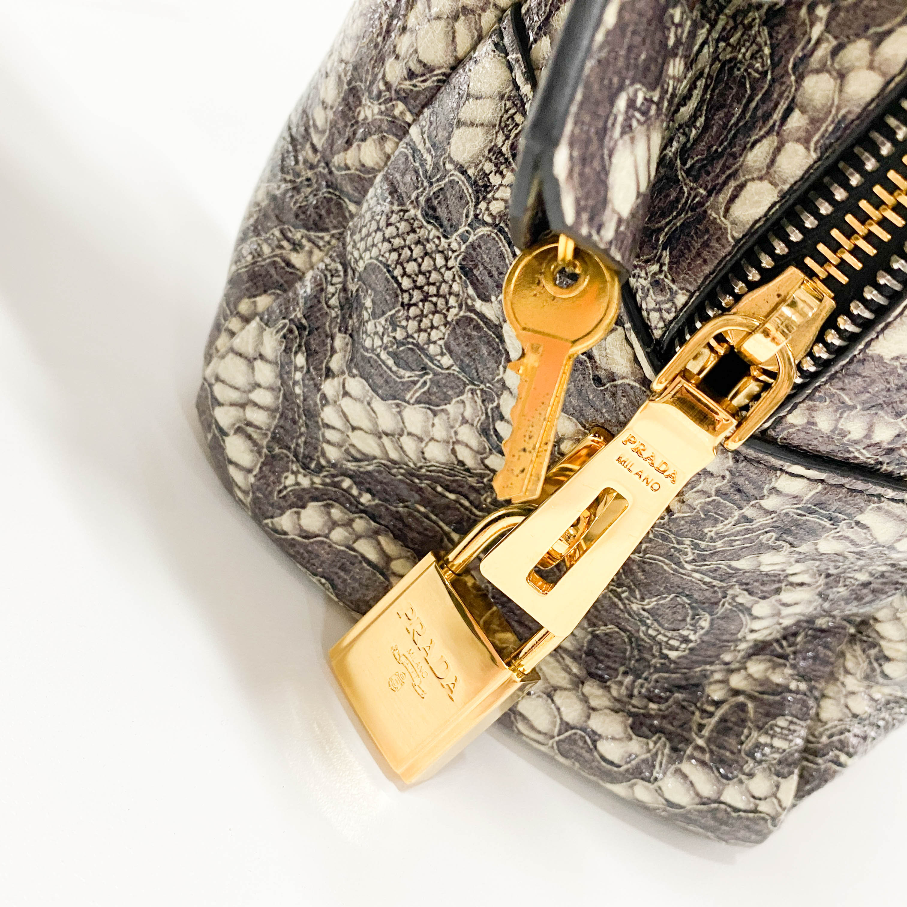 Saffiano Bauletto Grey Lace Leather Unspecified Hand Bag