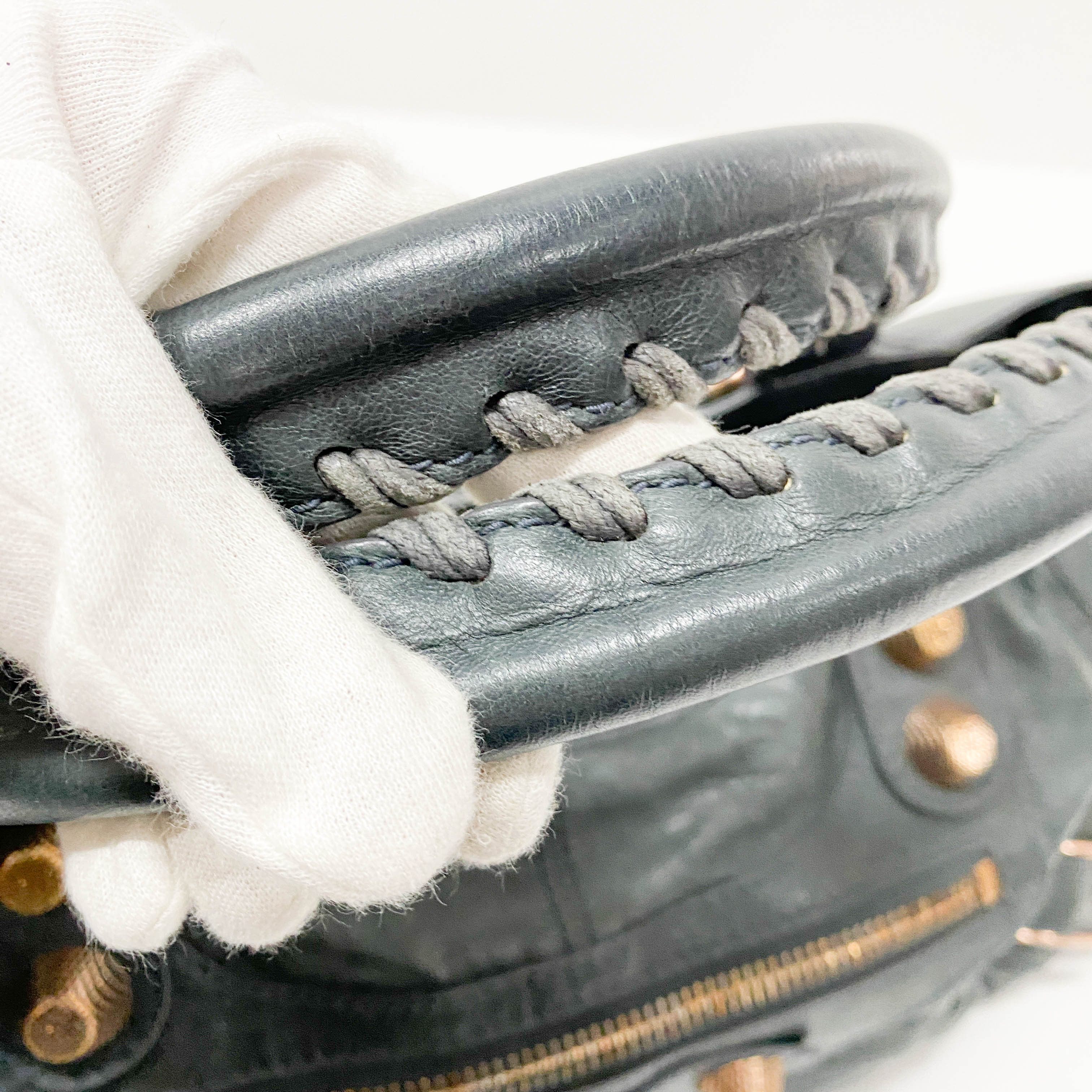 The Giant City 21 Grey Calfskin Two Way Bag