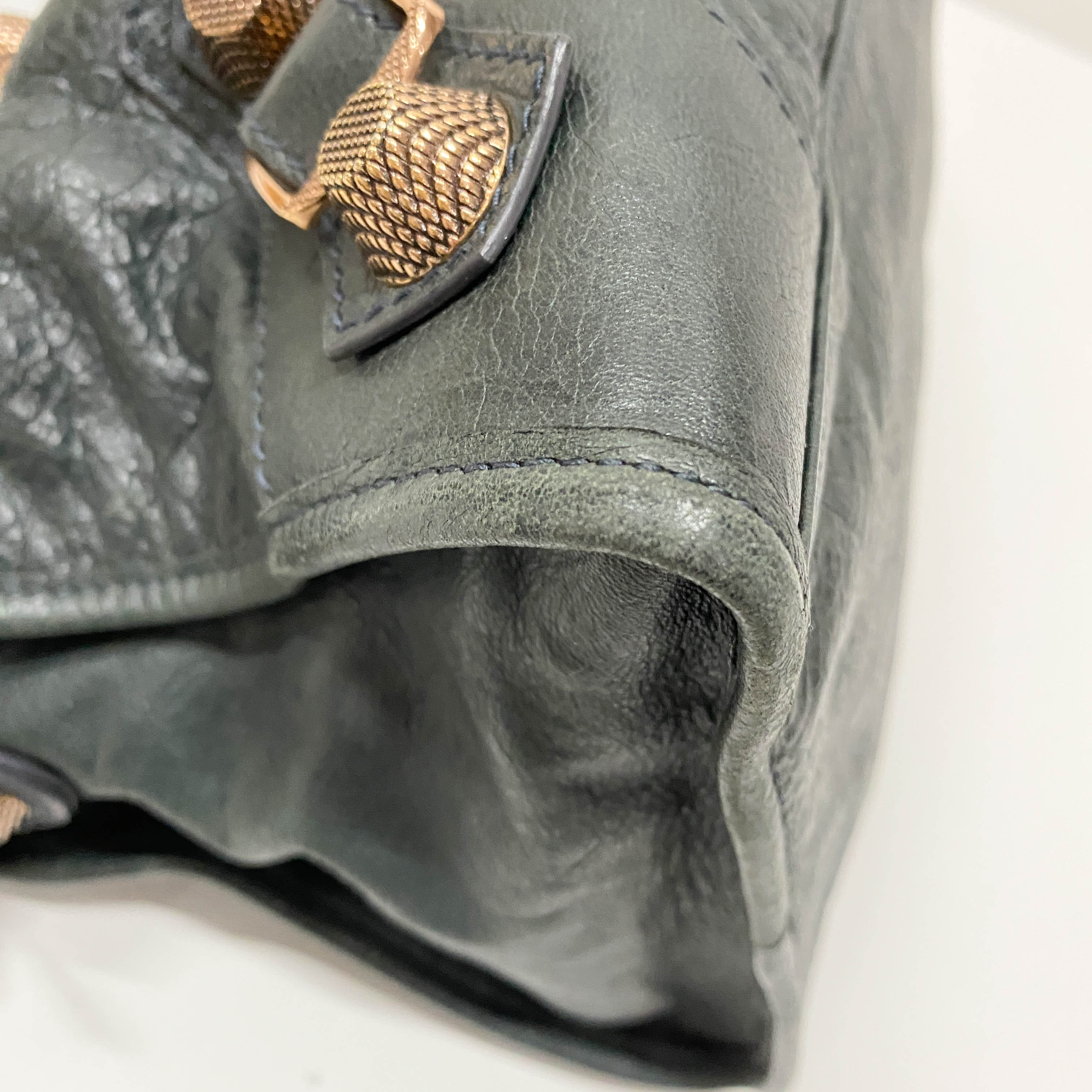 The Giant City 21 Grey Calfskin Two Way Bag