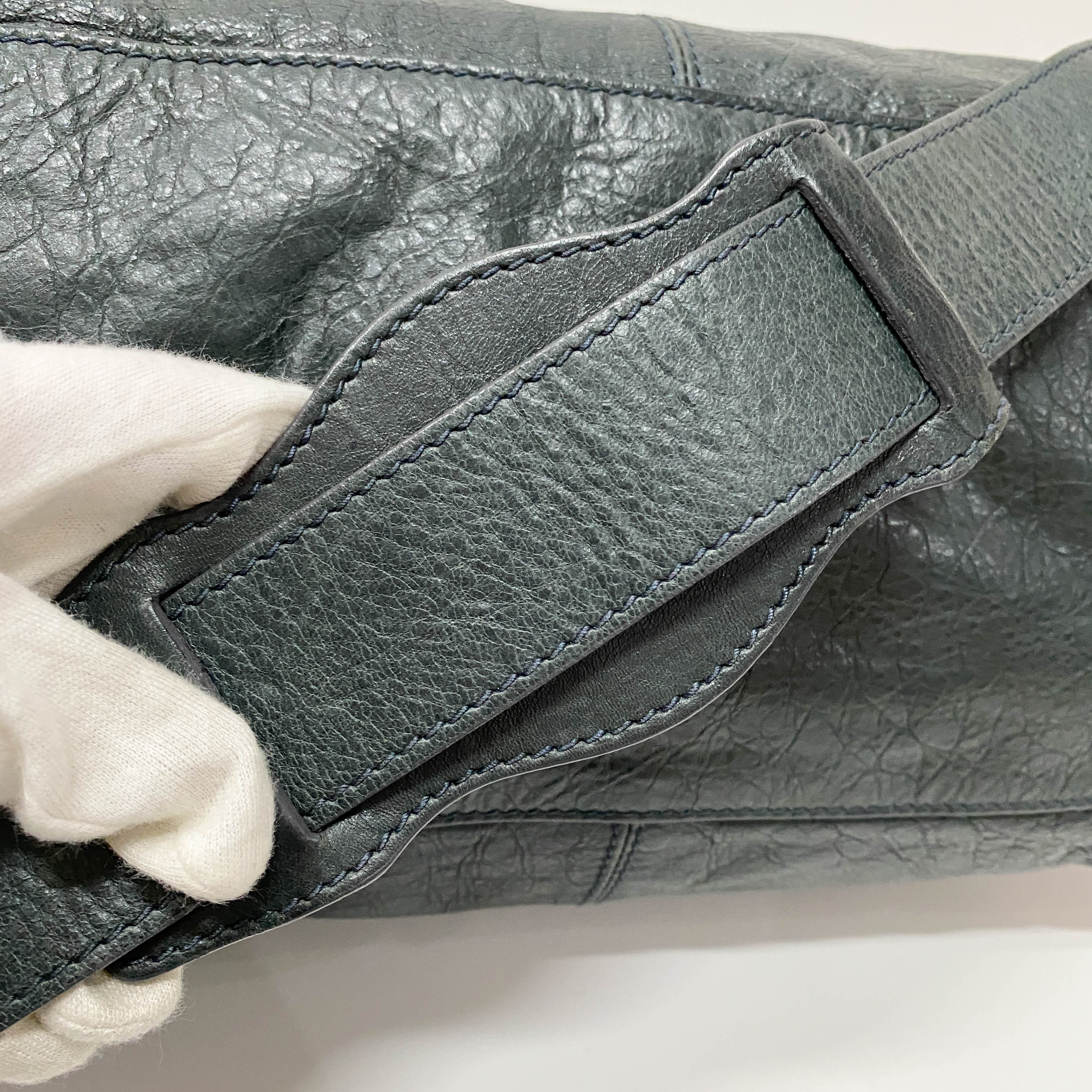 The Giant City 21 Grey Calfskin Two Way Bag