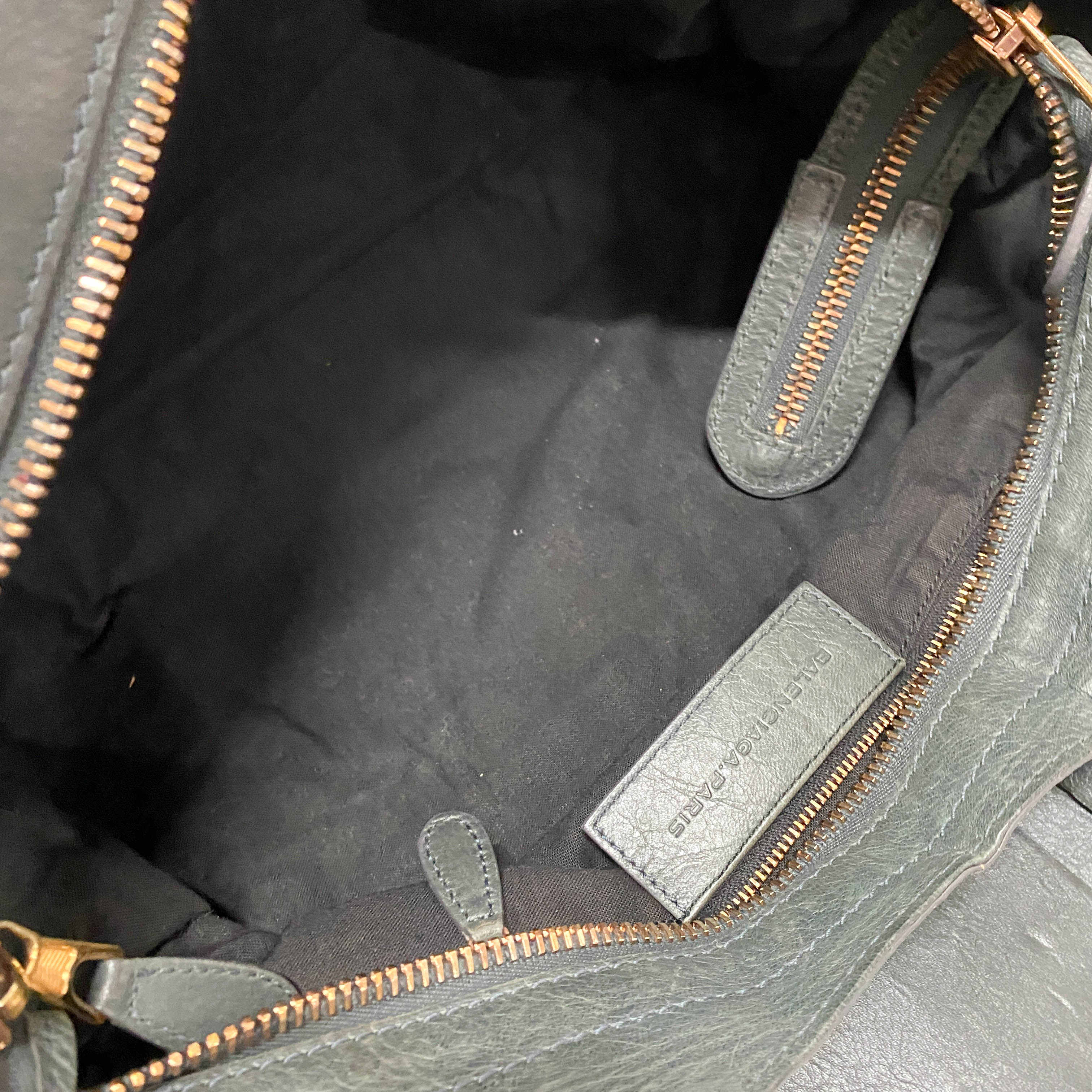 The Giant City 21 Grey Calfskin Two Way Bag