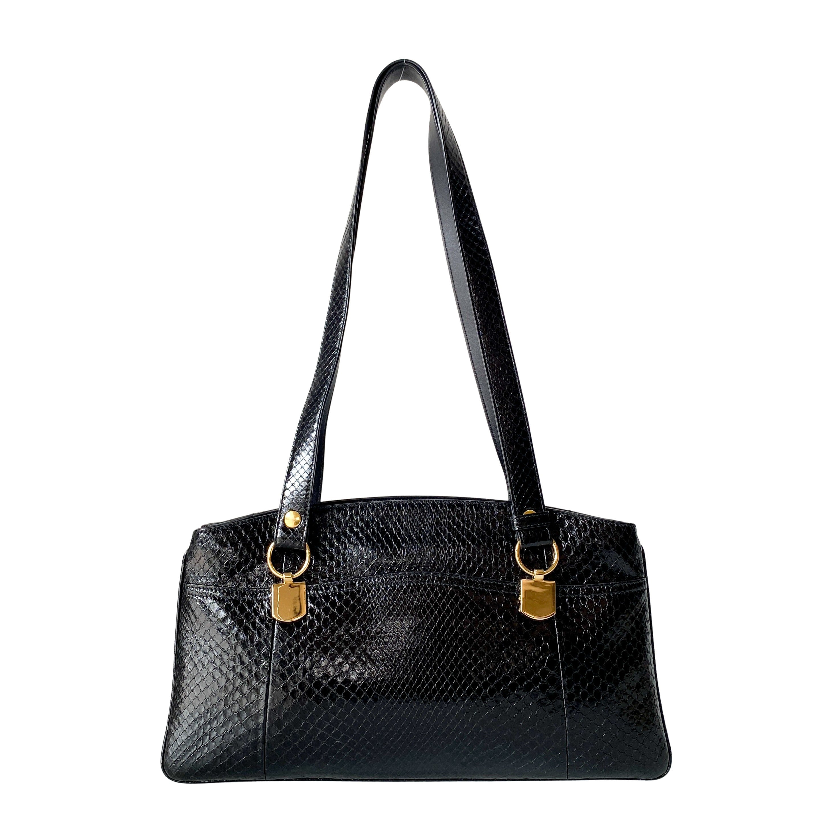 GG Marmont Arly Black Leather Shoulder Bag