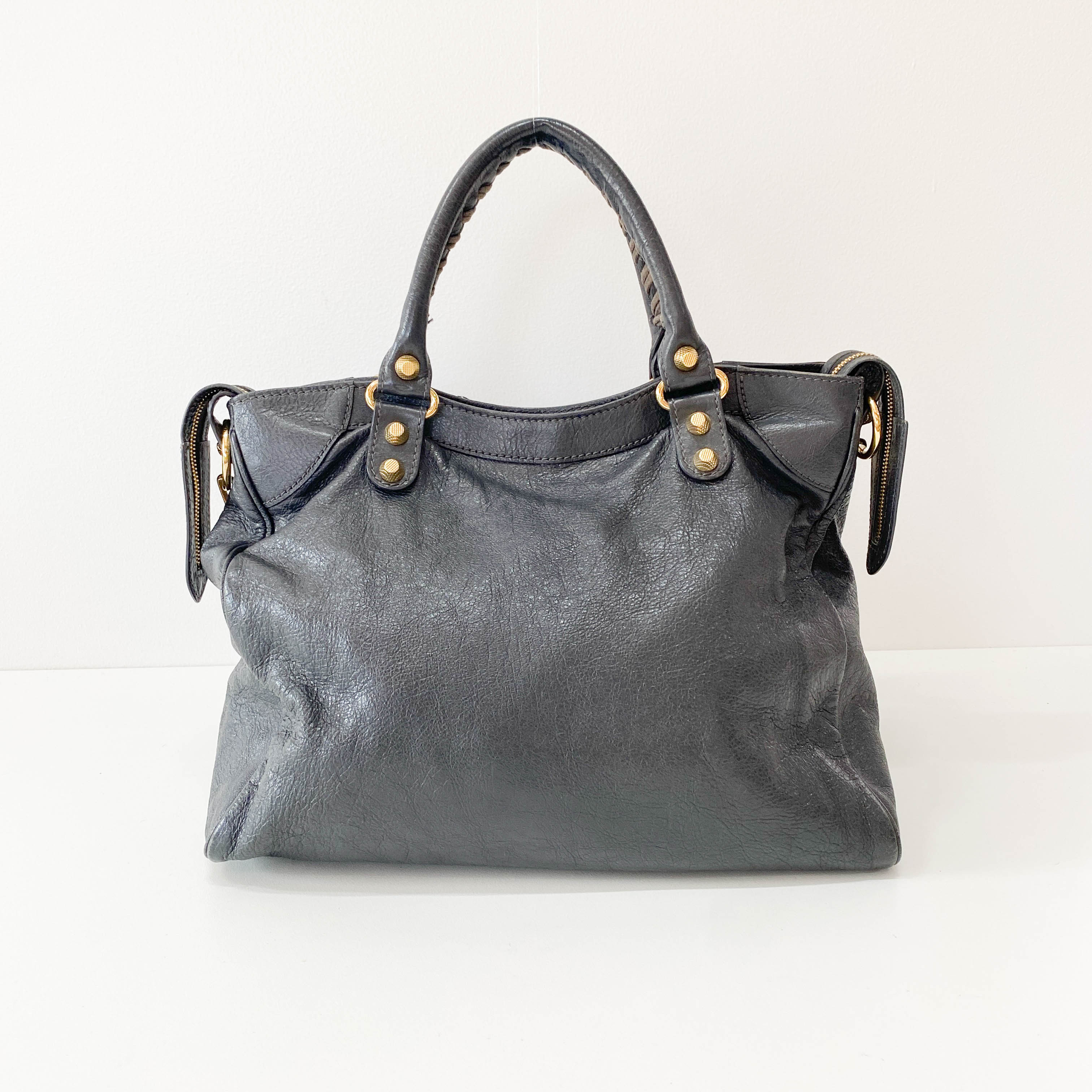 Velo Grey Giant Hardware Shoulder Bag