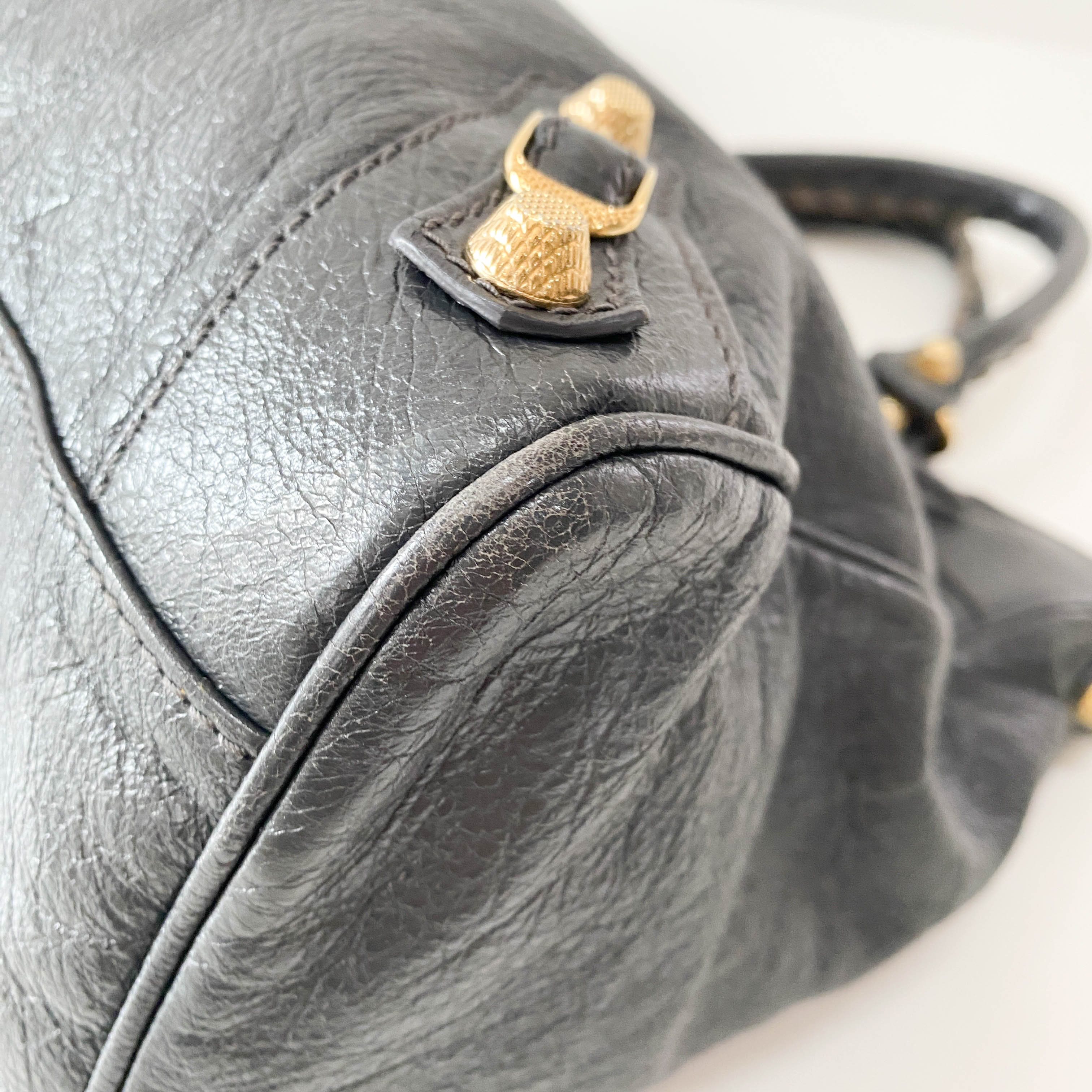 Velo Grey Giant Hardware Shoulder Bag