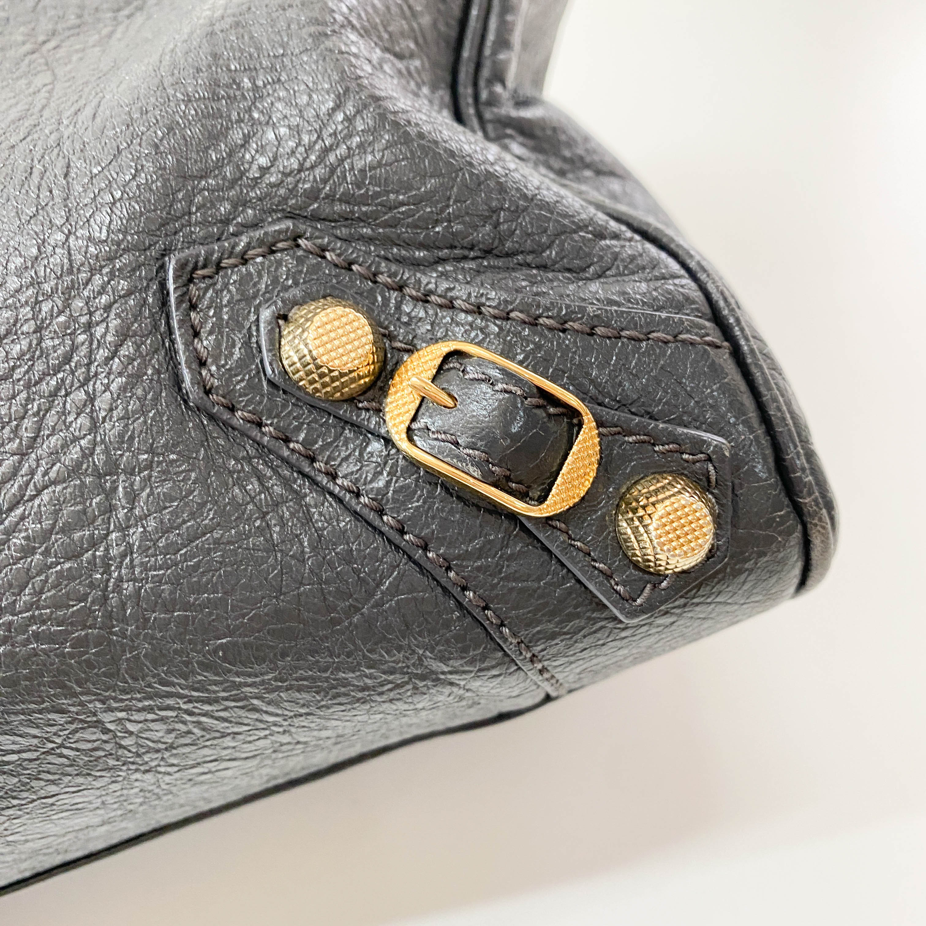 Velo Grey Giant Hardware Shoulder Bag