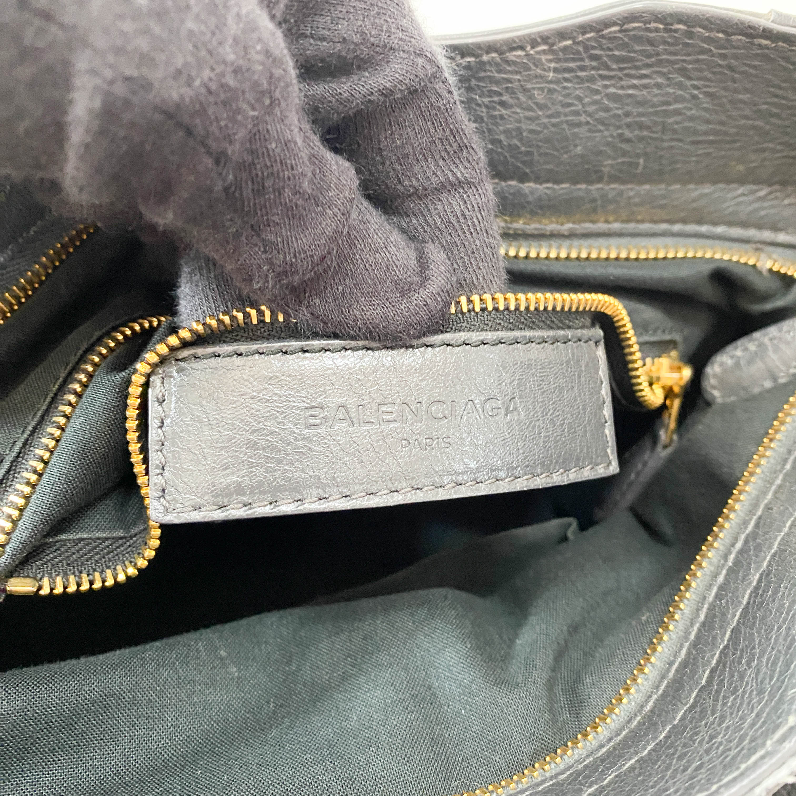 Velo Grey Giant Hardware Shoulder Bag