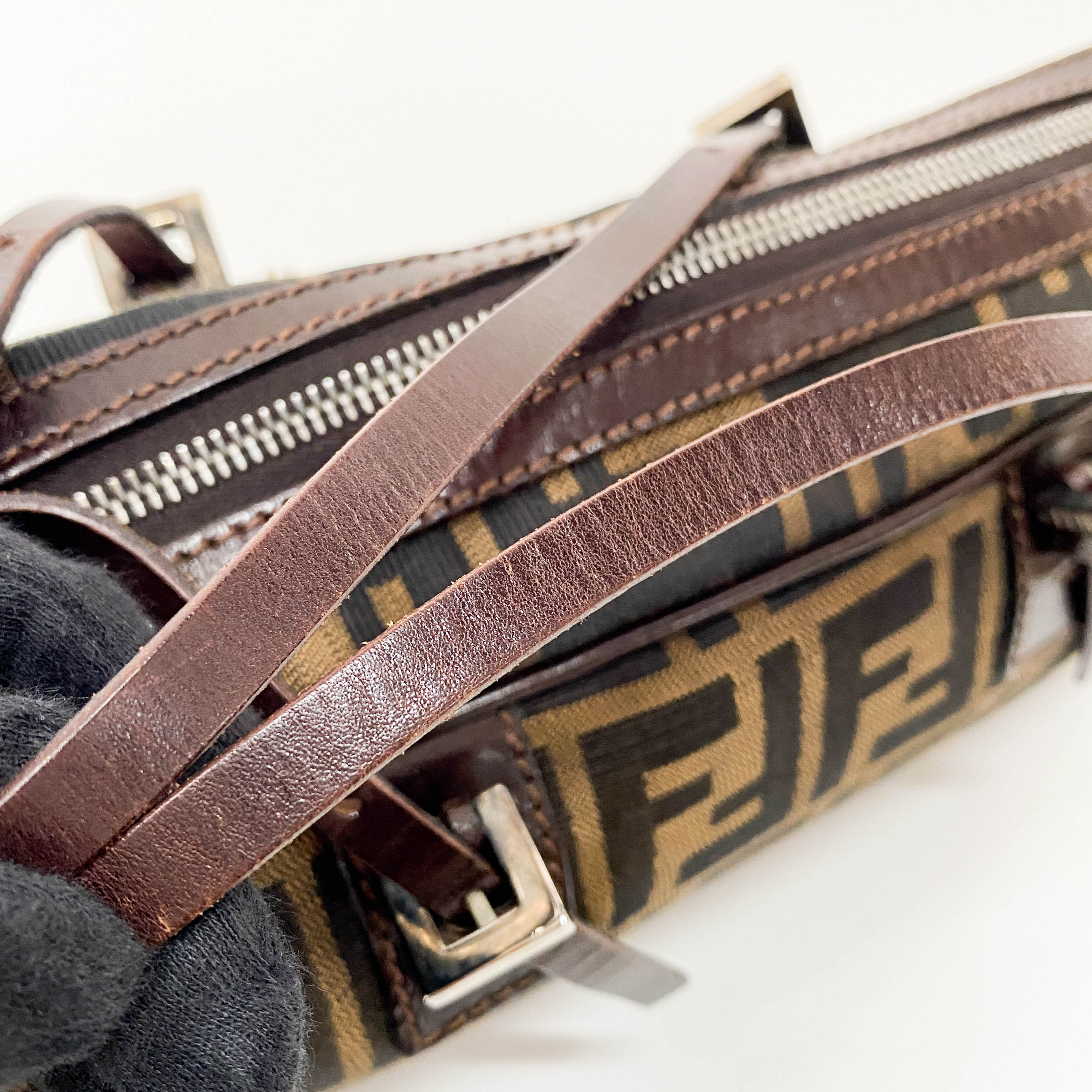 Zucca Brown Canvas Shoulder Bag