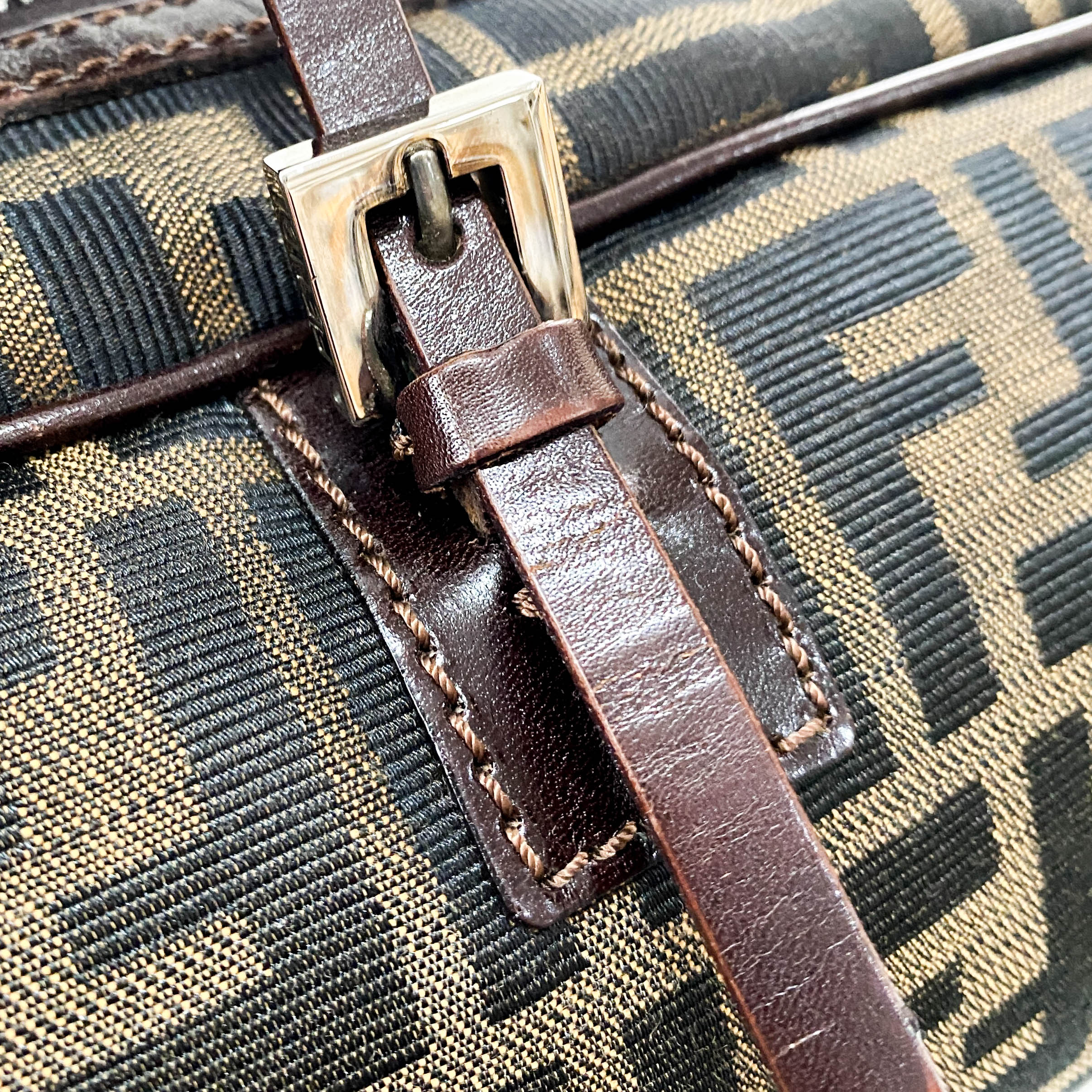 Zucca Brown Canvas Shoulder Bag