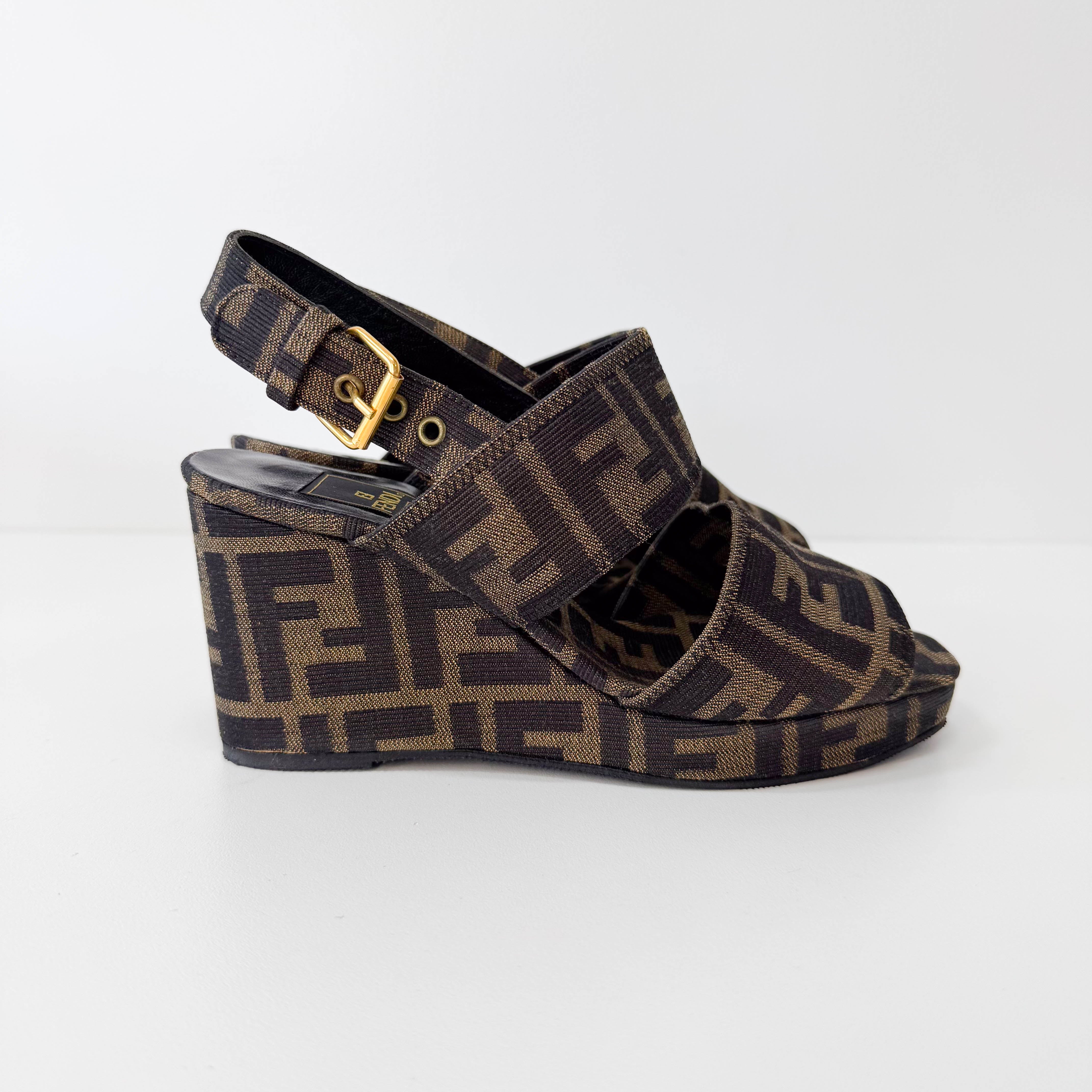 Vintage Size 36 Brown Zucca Canvas Heels