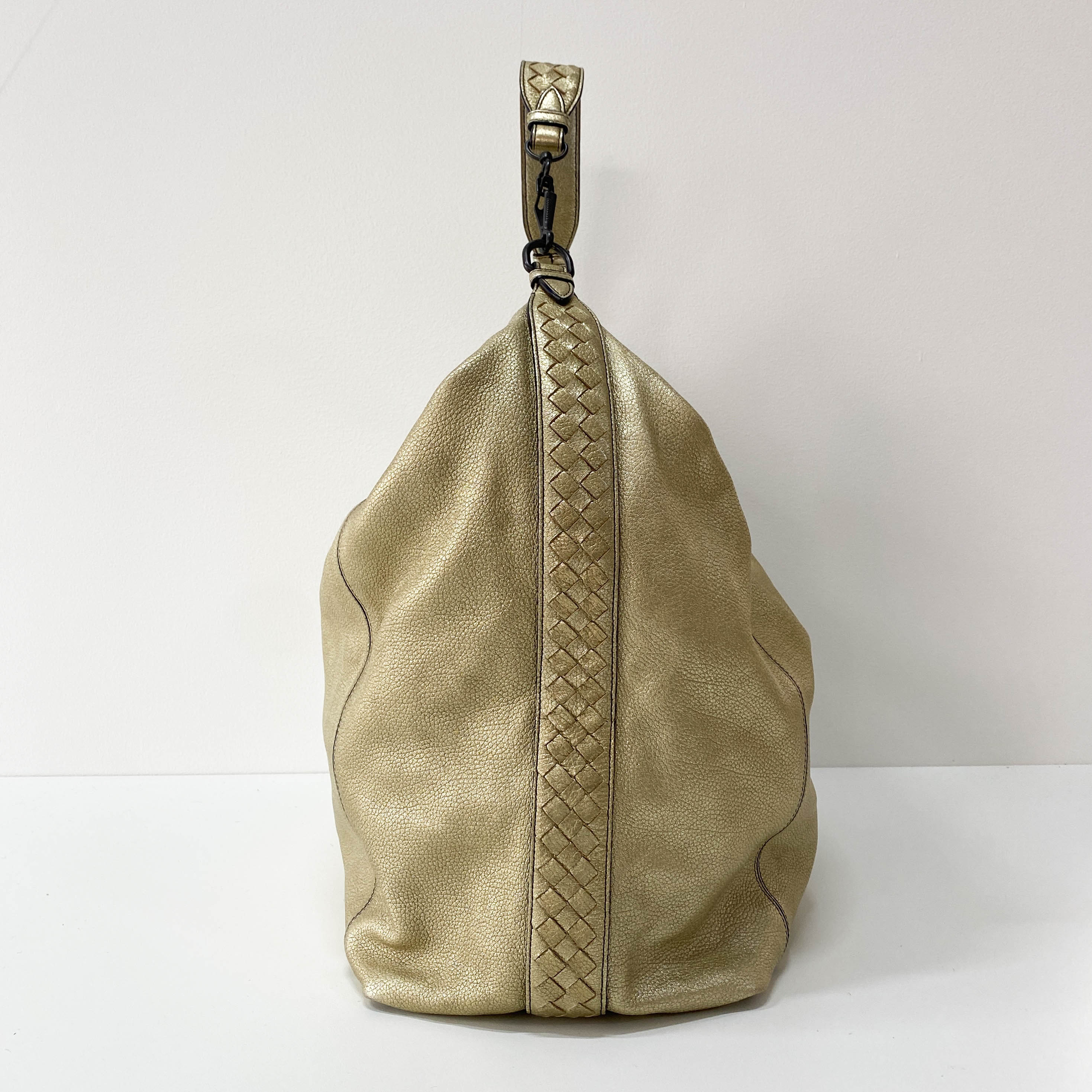 Intrecciato Gold Leather Shoulder Bag