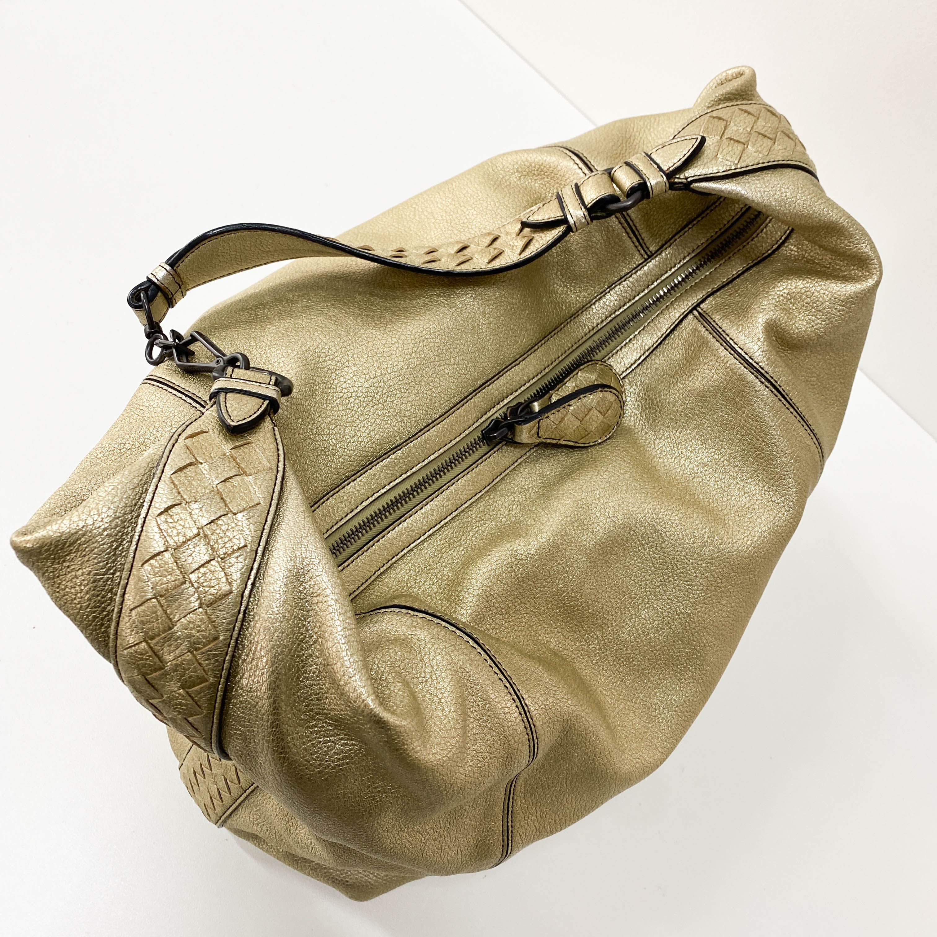 Intrecciato Gold Leather Shoulder Bag