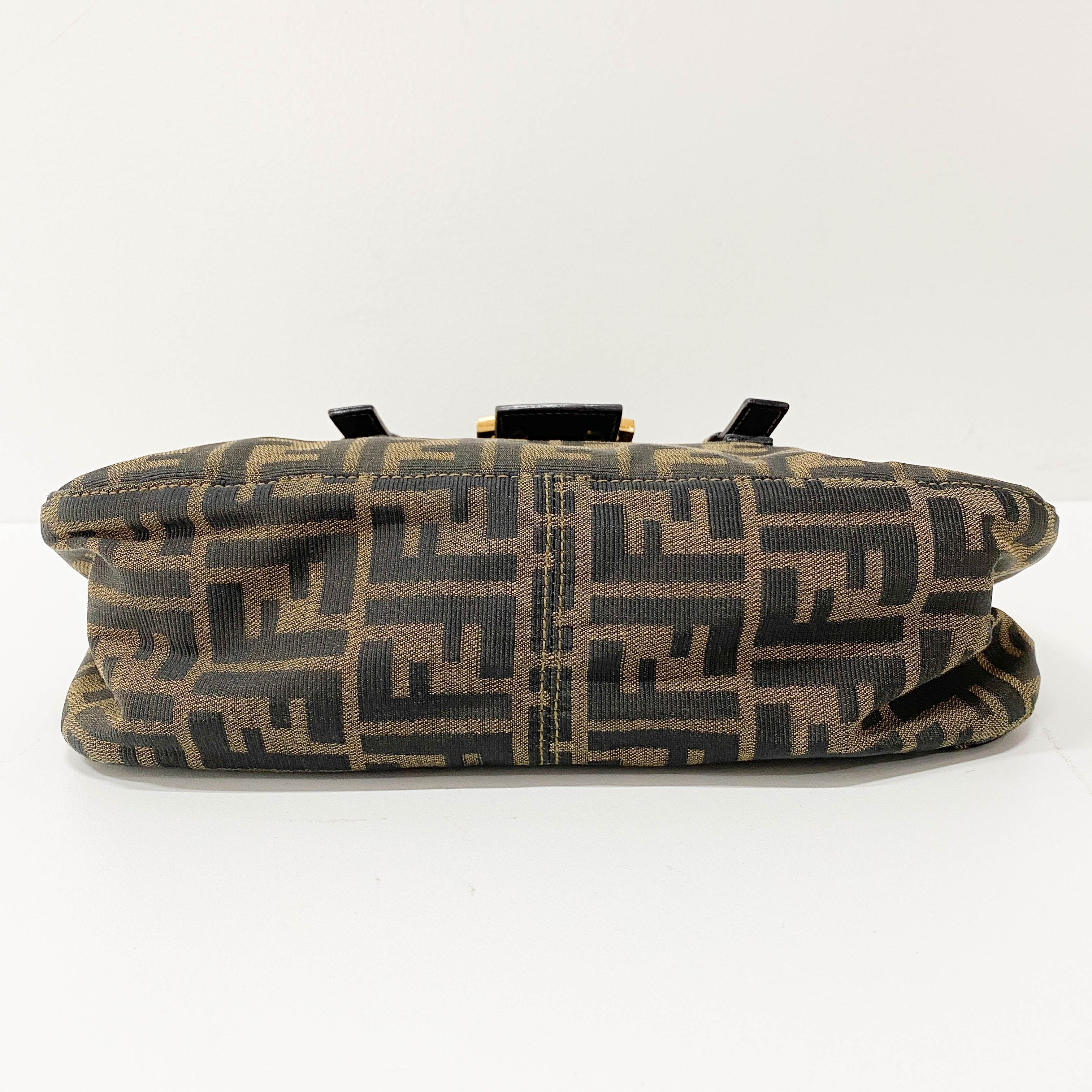 Zucca Brown Canvas Shoulder Bag
