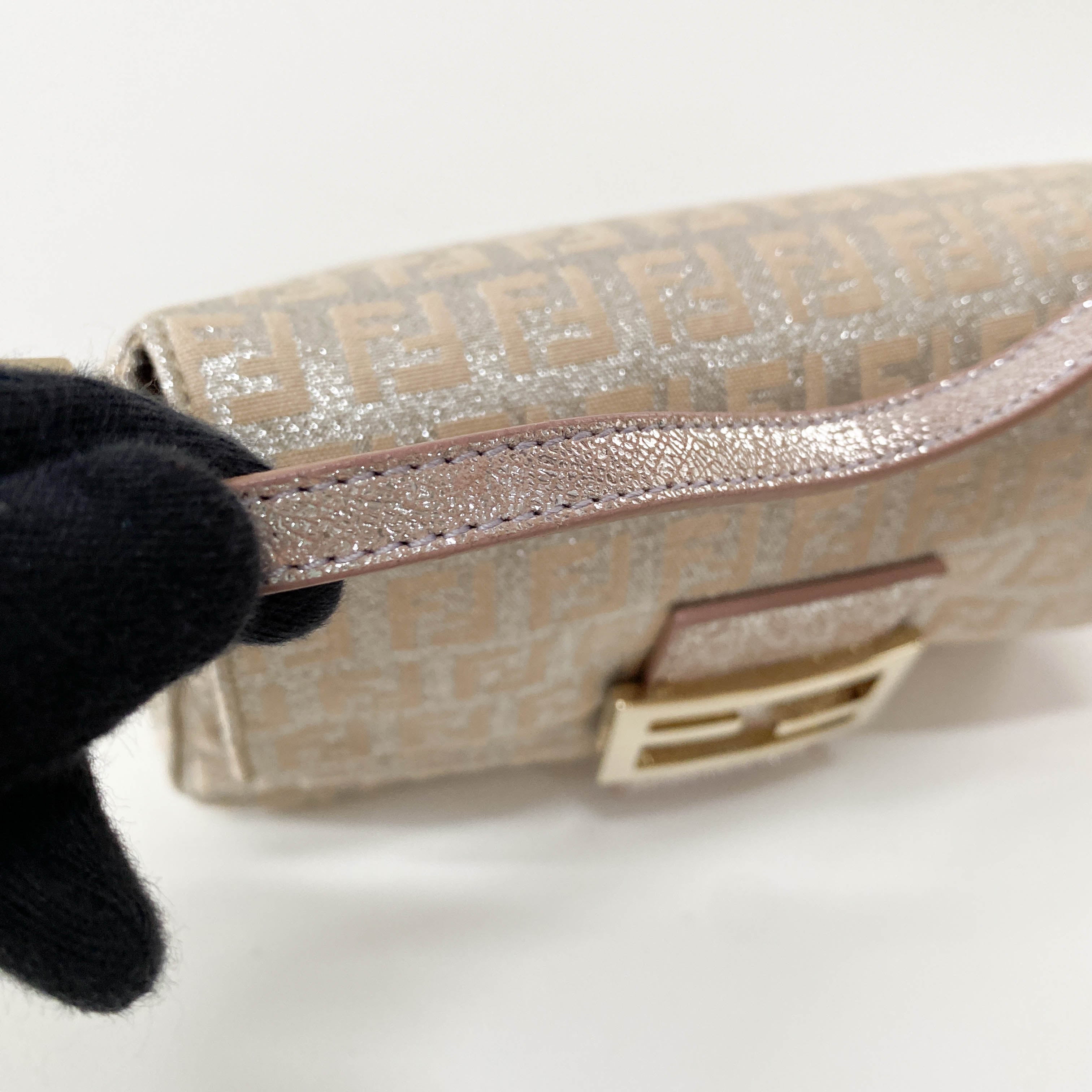 Zuccino Silver and Pink Mini Mamma Baguette Shoulder Bag Gold Hardware