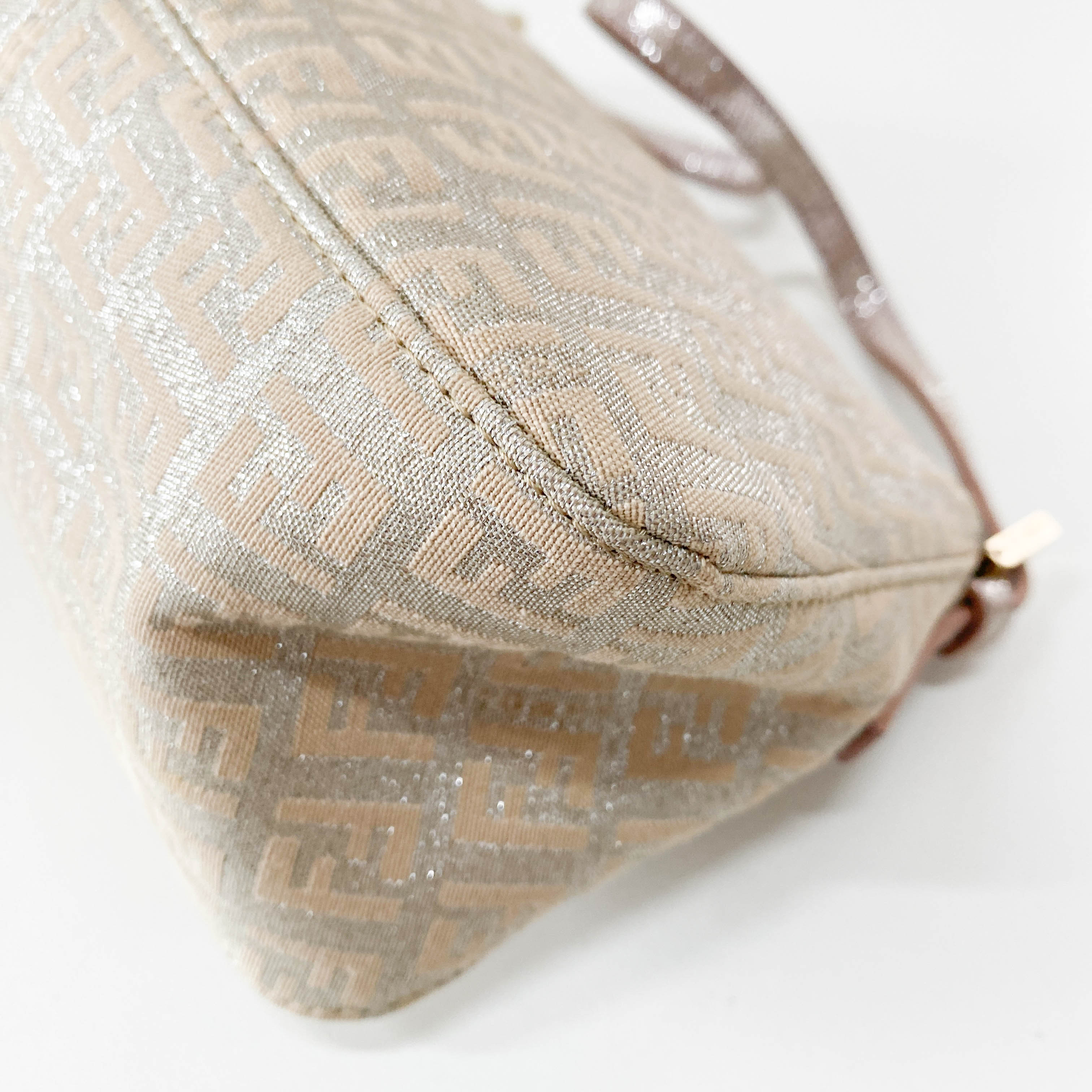 Zuccino Silver and Pink Mini Mamma Baguette Shoulder Bag Gold Hardware