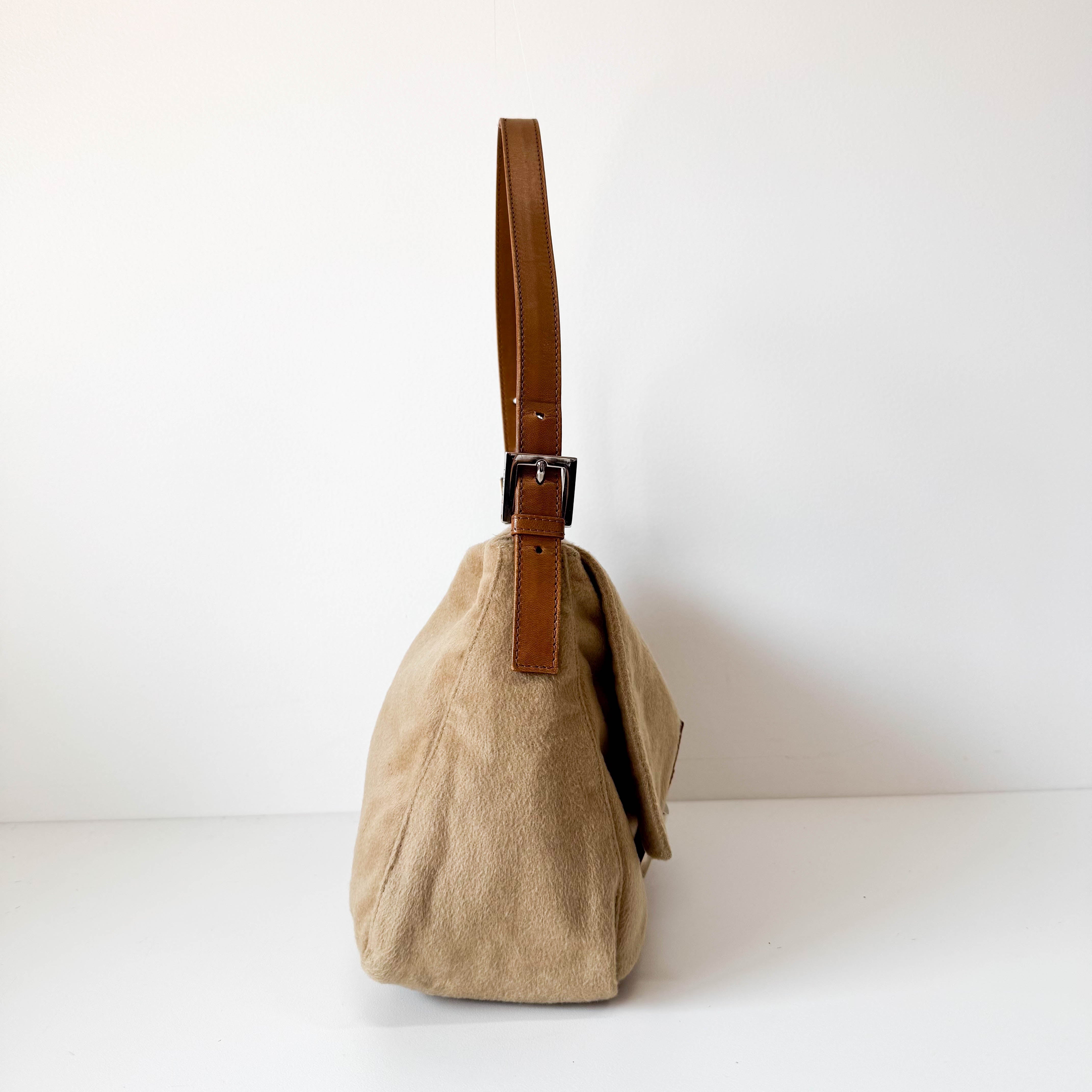 Caramel Brown Wool Mamma Baguette