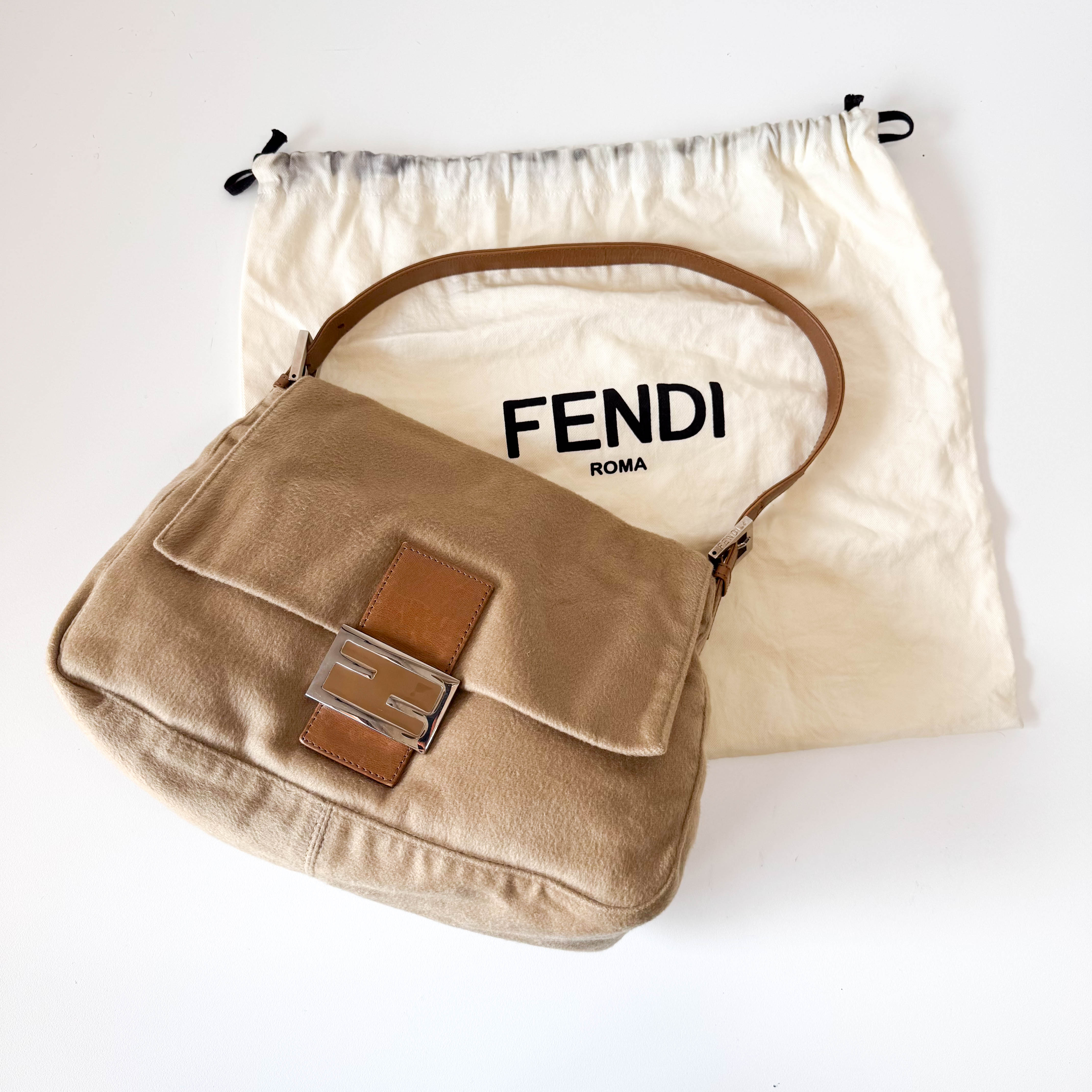 Caramel Brown Wool Mamma Baguette