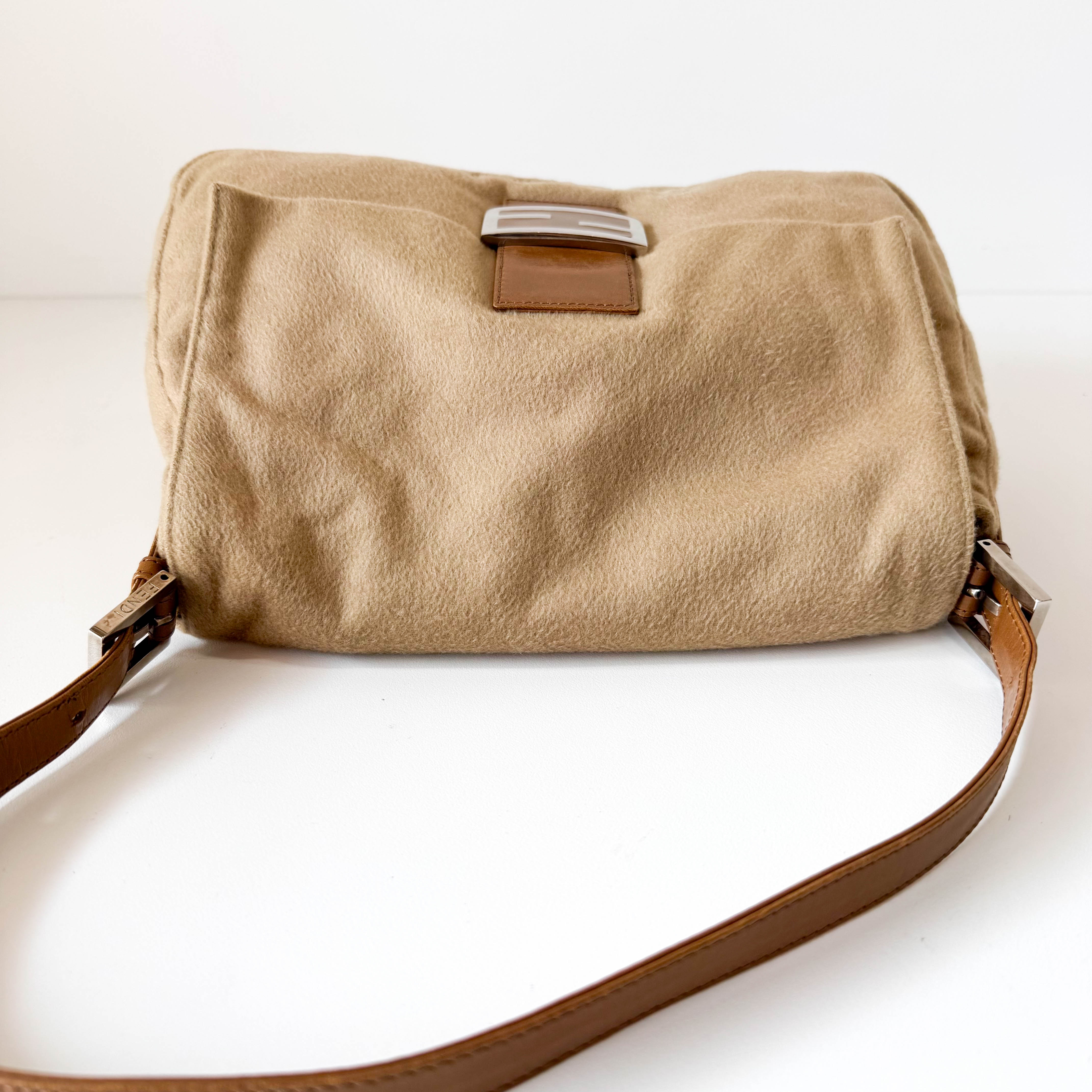 Caramel Brown Wool Mamma Baguette