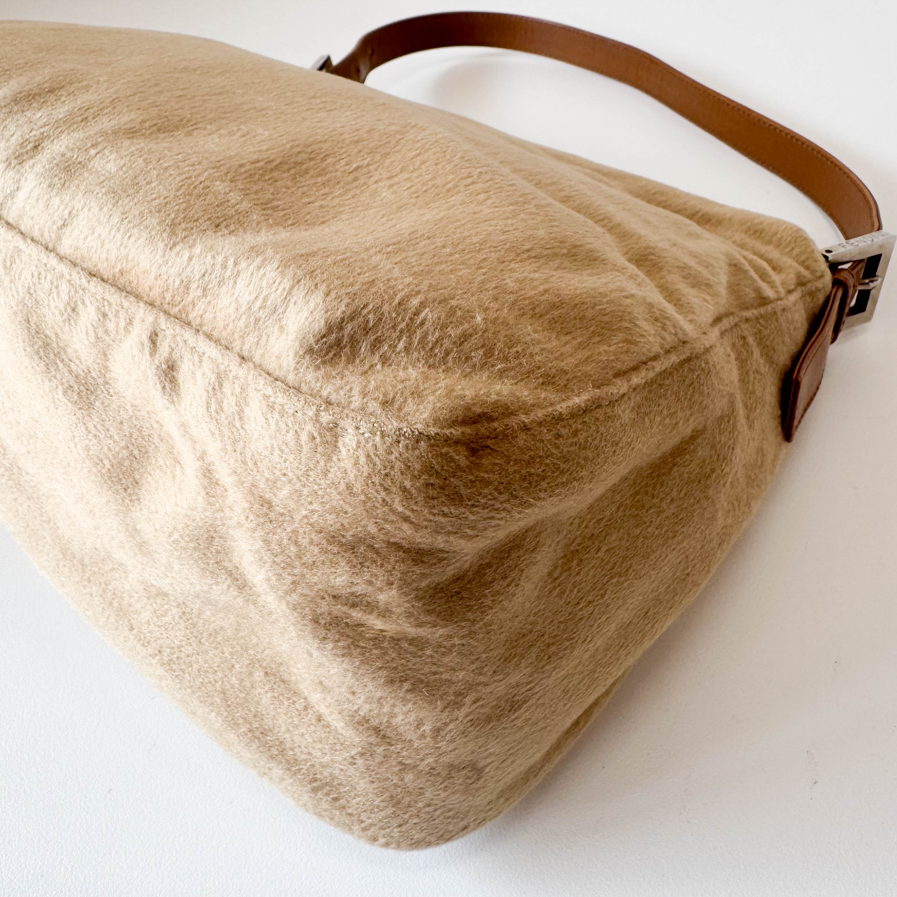 Caramel Brown Wool Mamma Baguette
