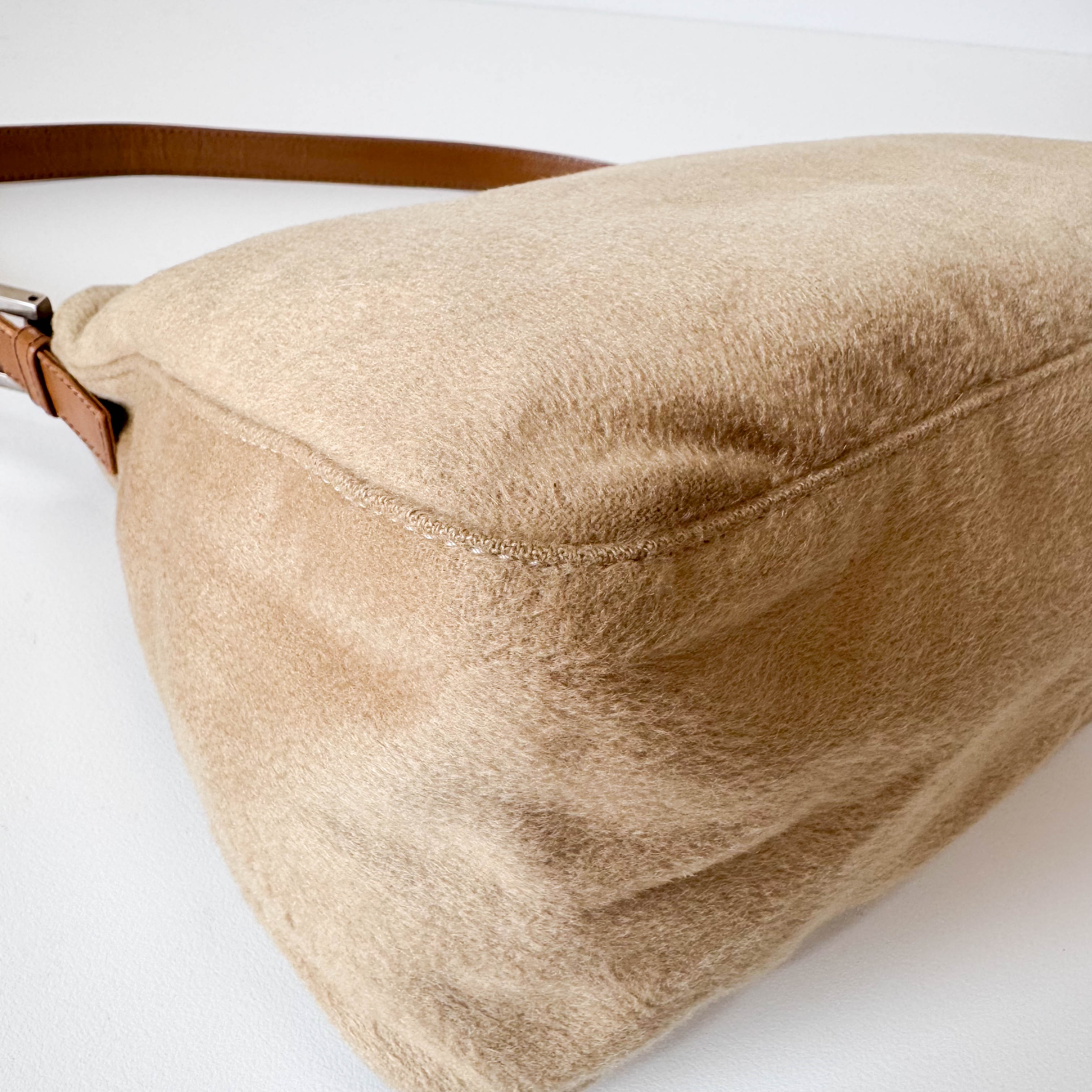 Caramel Brown Wool Mamma Baguette