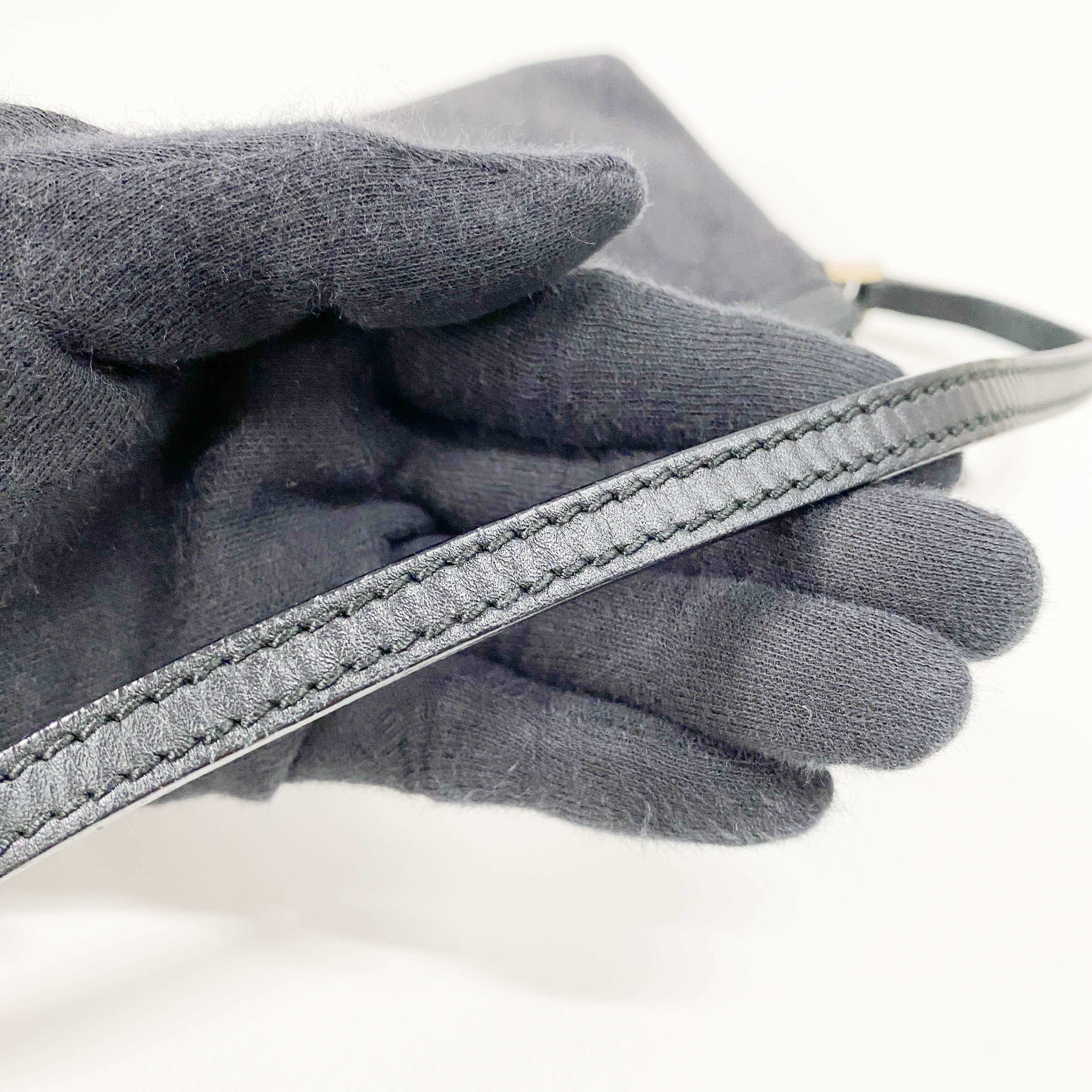 Small GG Canvas Black Shoulder Bag