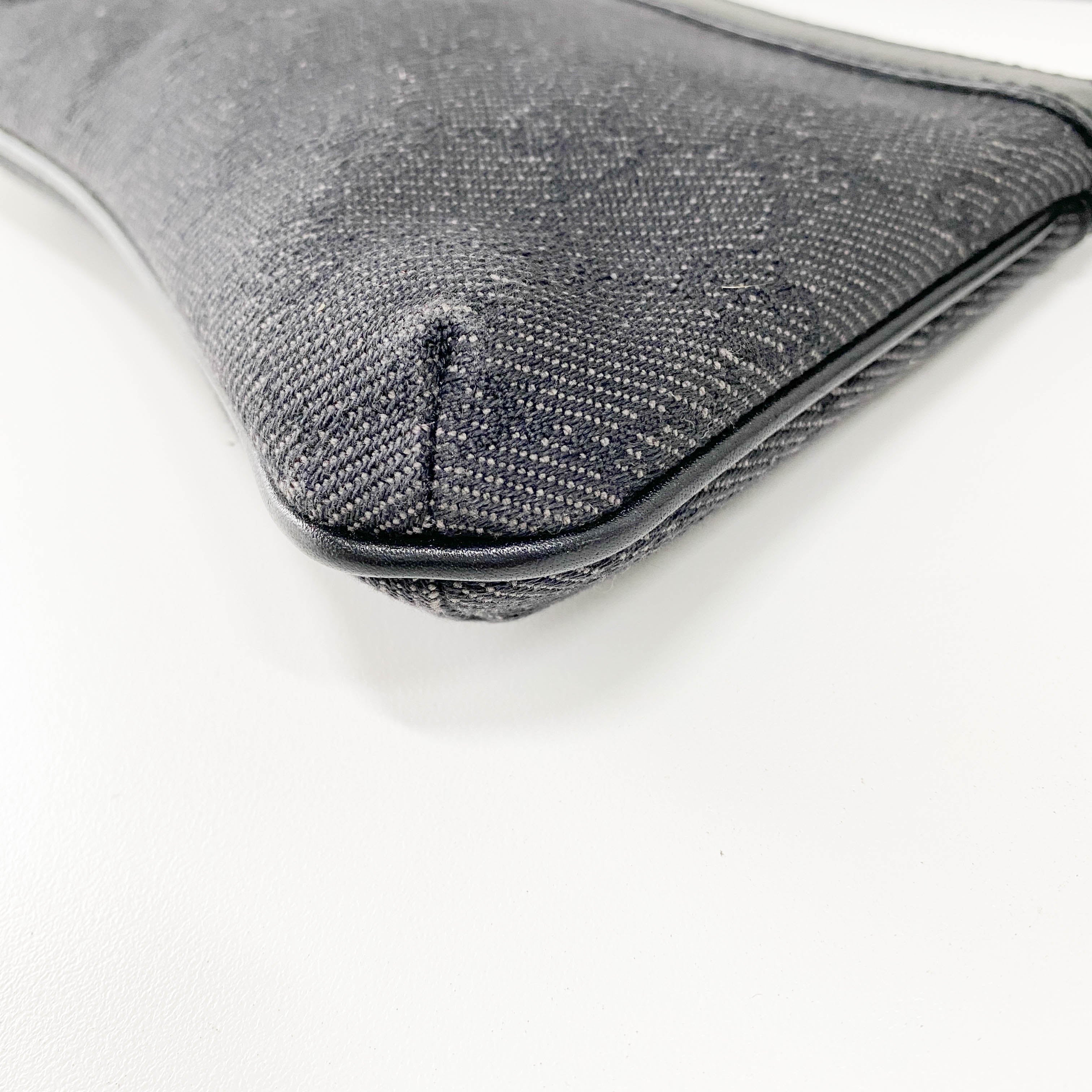 Small GG Canvas Black Shoulder Bag